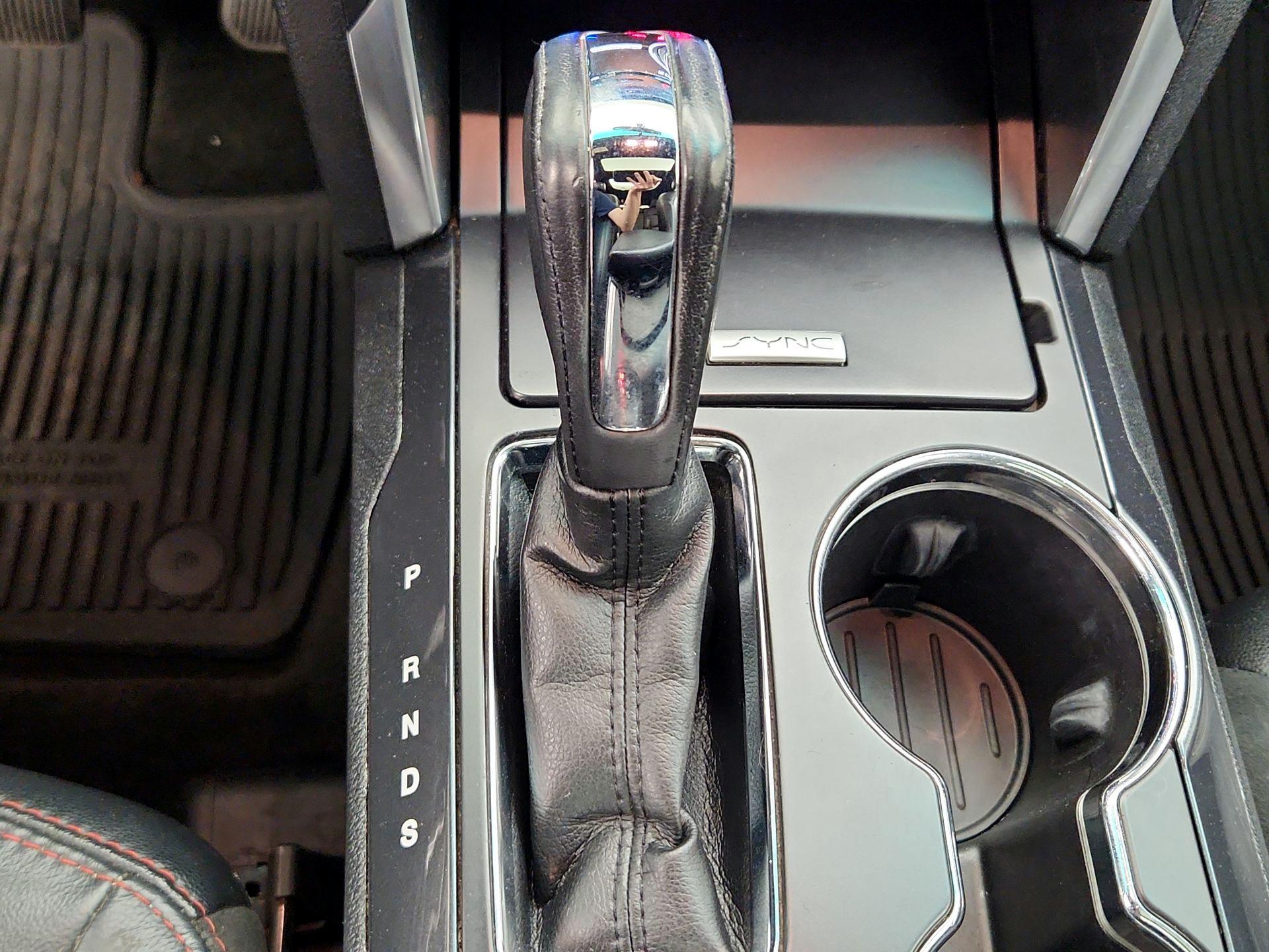 Thumbnail: 2016 Ford Explorer - 18