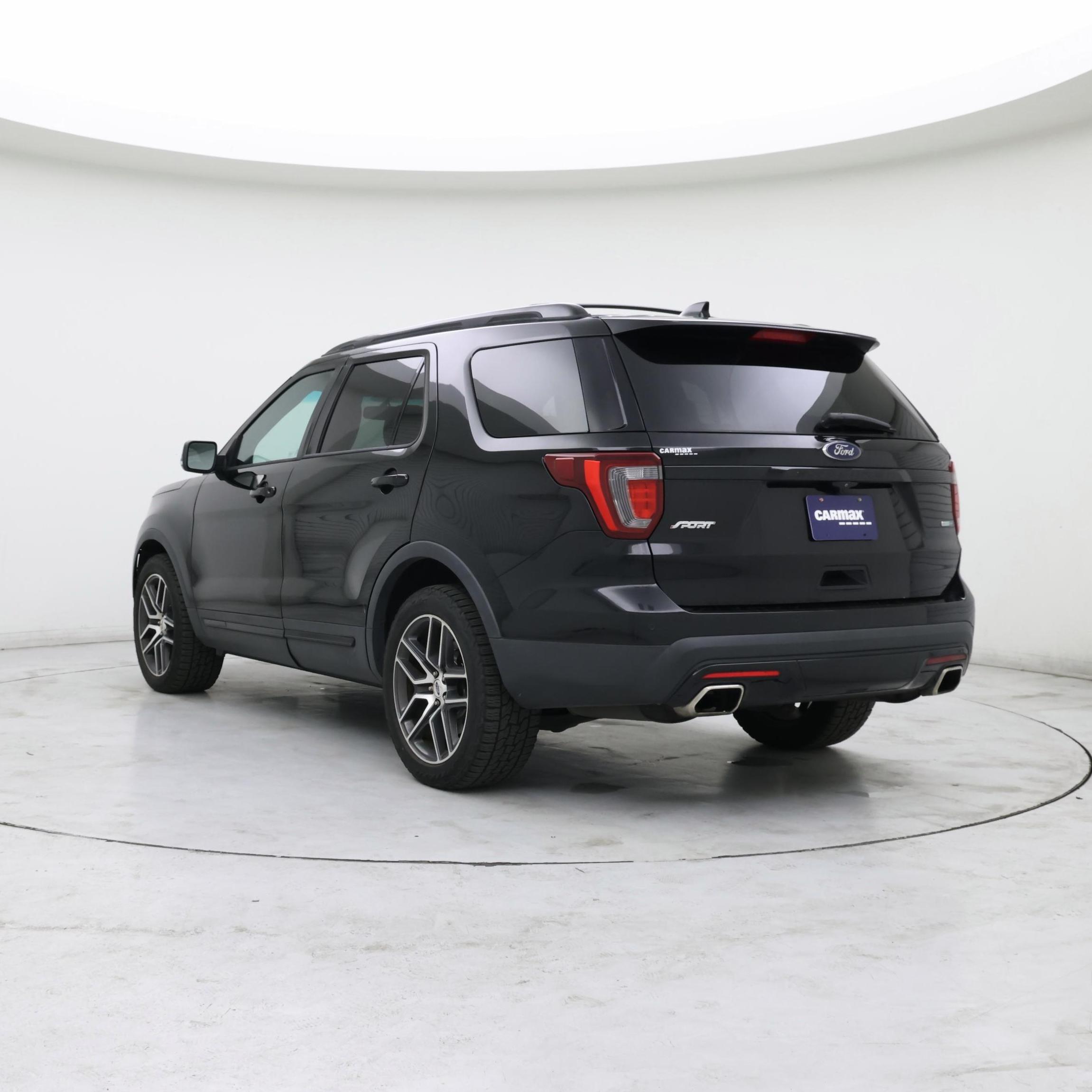 Thumbnail: 2016 Ford Explorer - 2