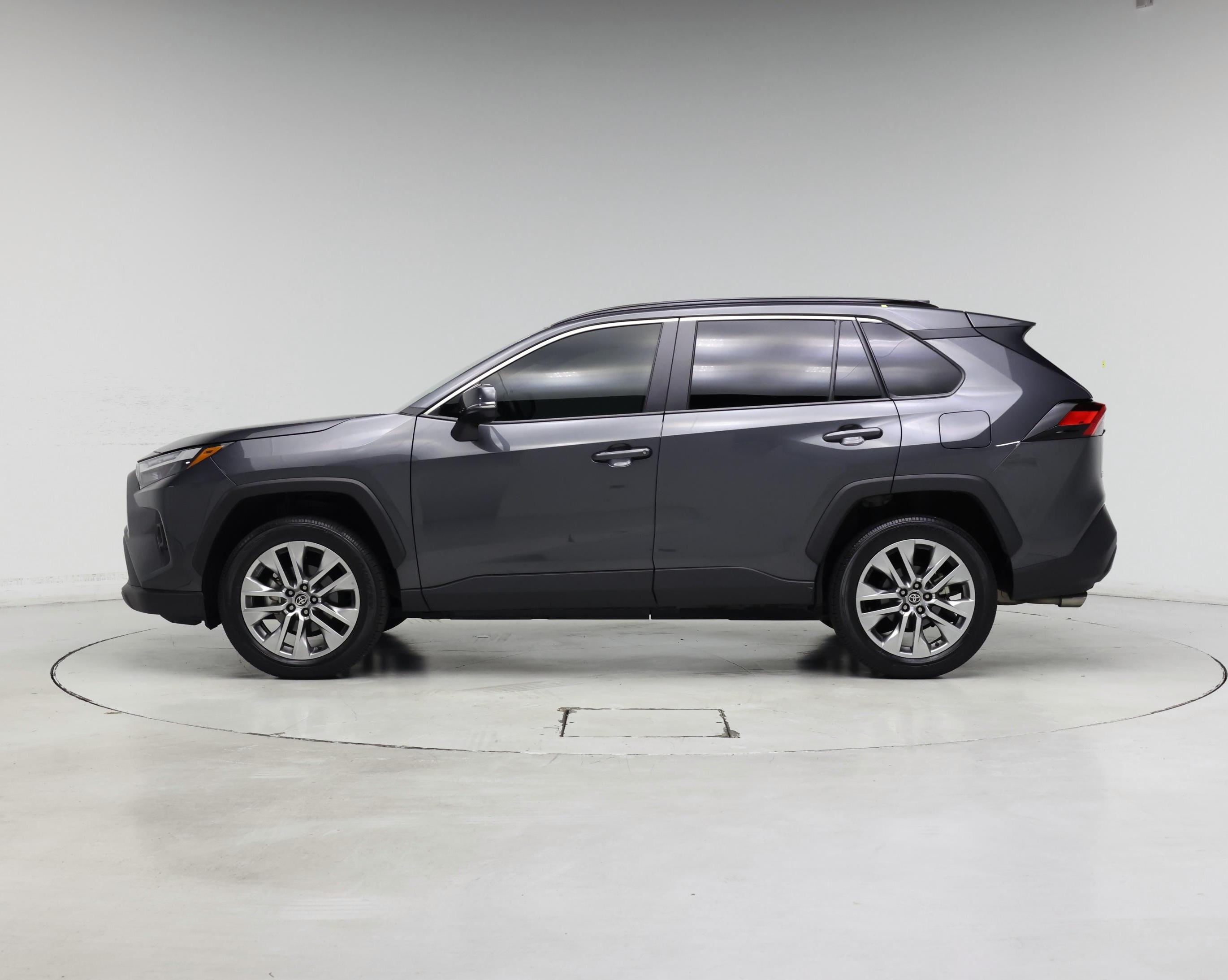 Thumbnail: 2025 Toyota RAV4 - 3