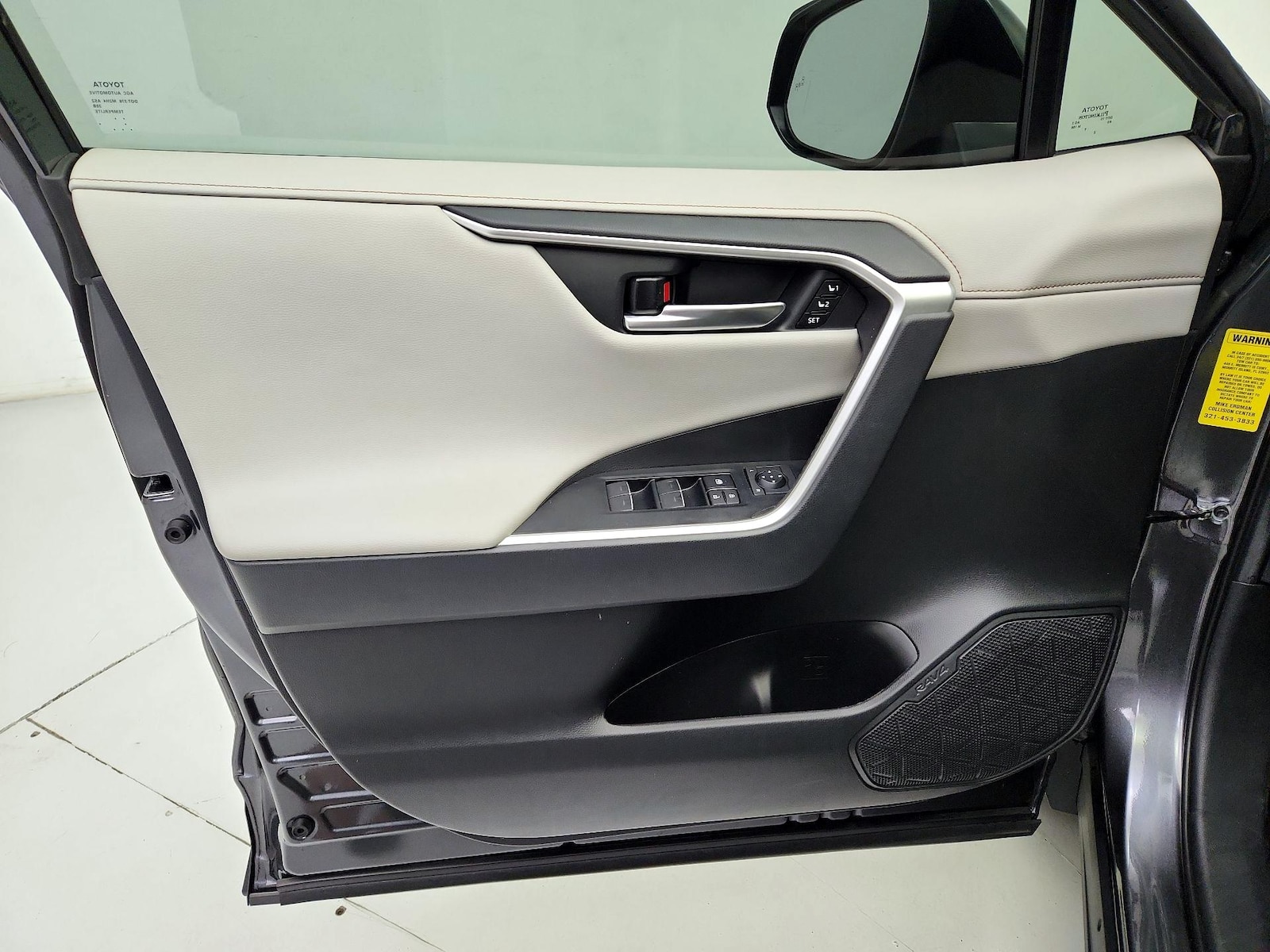 2023 Toyota RAV4 Limited - Photo 13