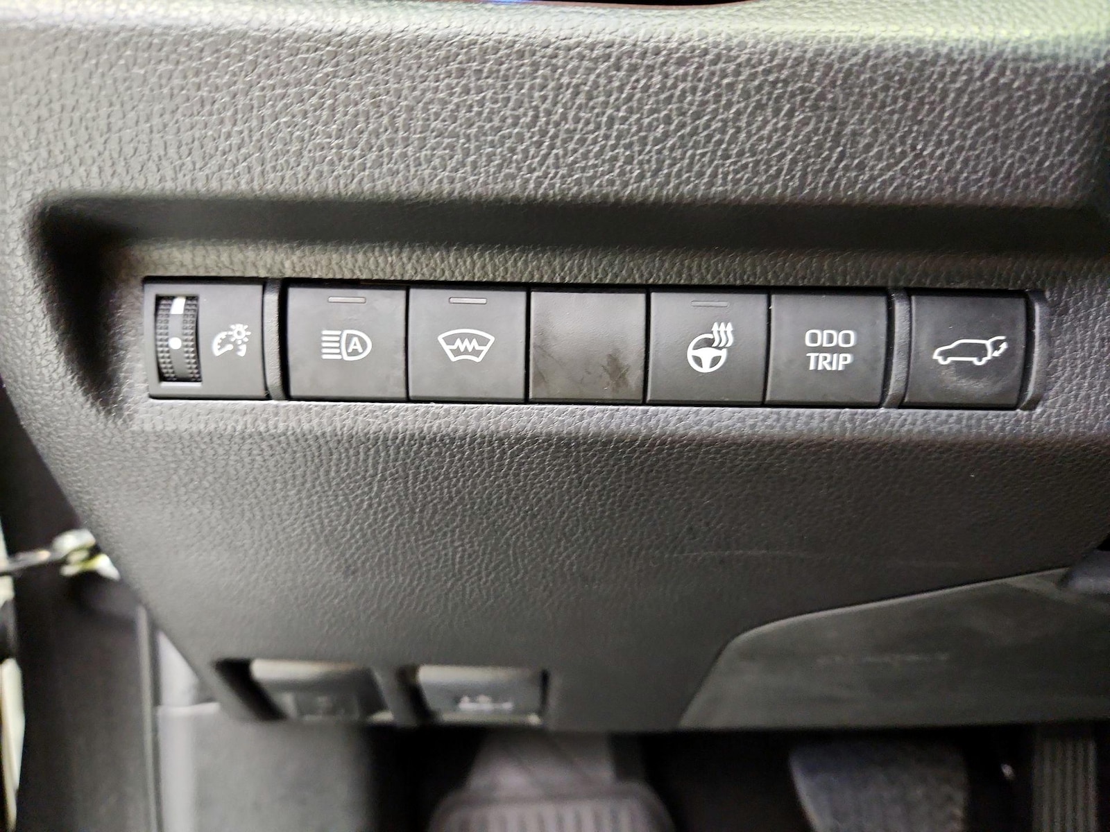 2023 Toyota RAV4 Limited - Photo 14