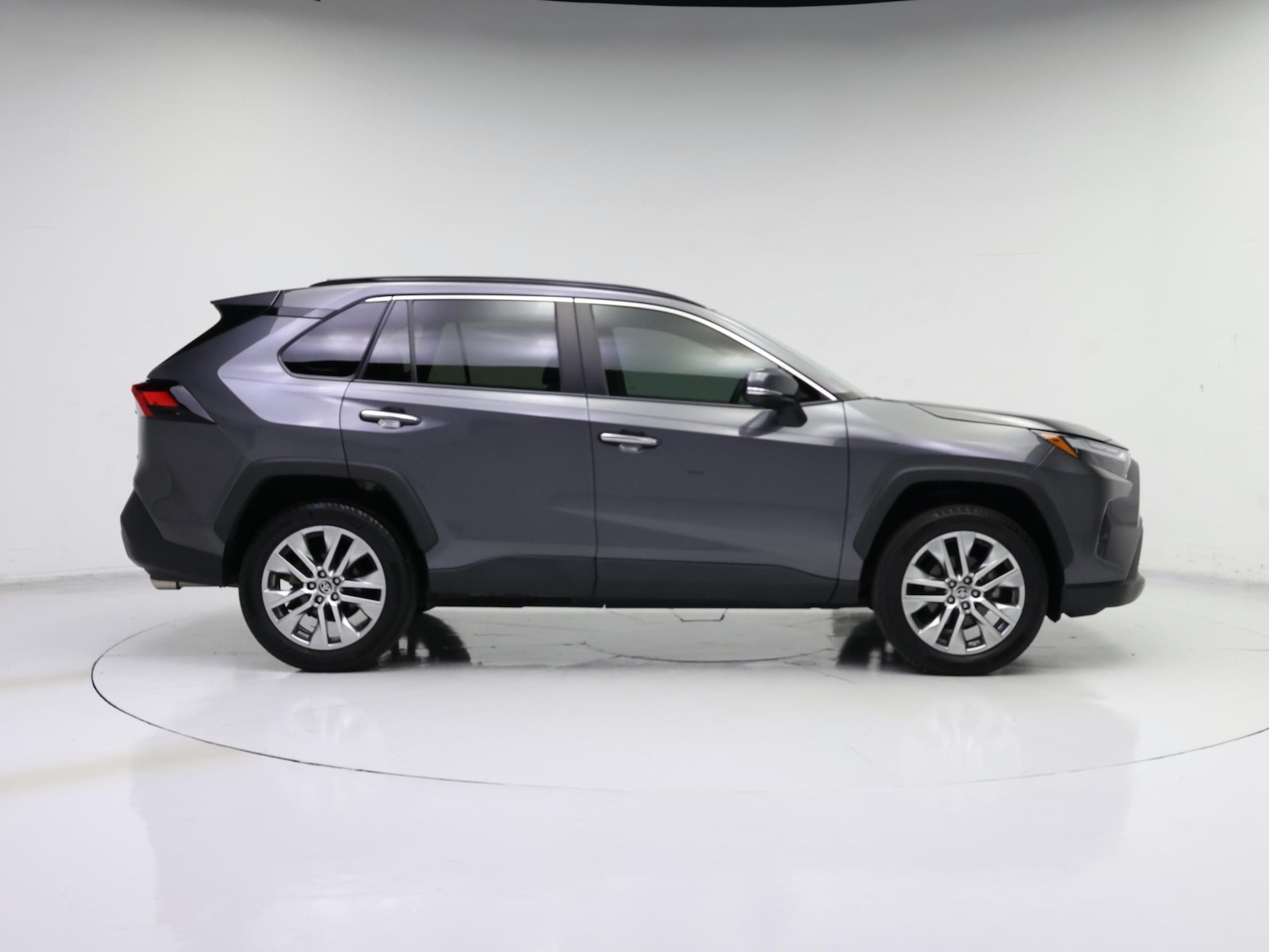 2023 Toyota RAV4 Limited - Photo 8