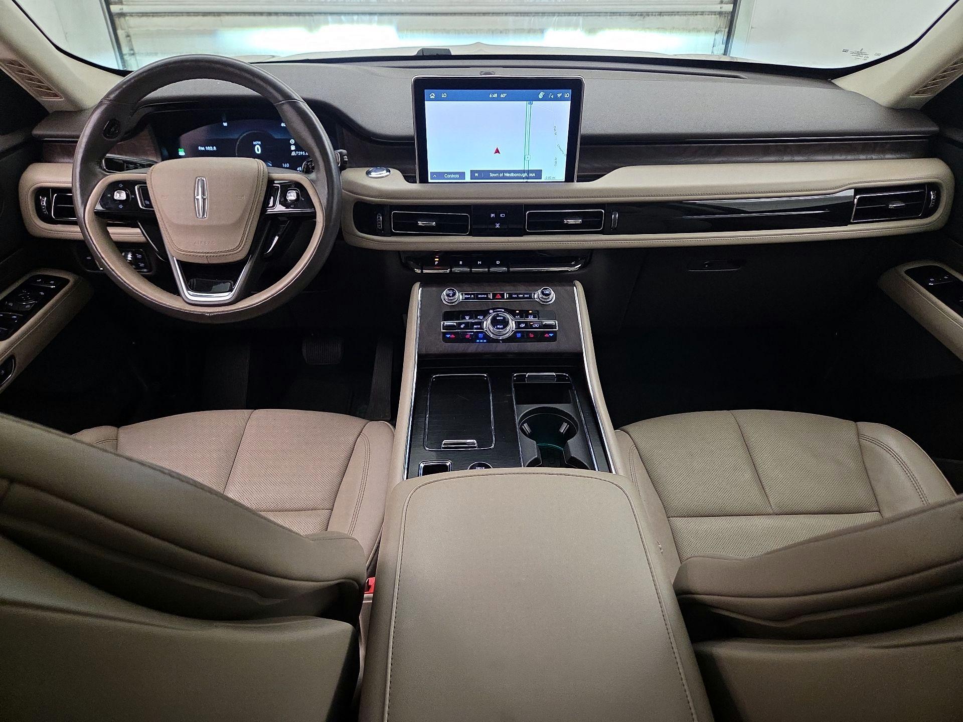 Thumbnail: 2021 Lincoln Aviator - 9