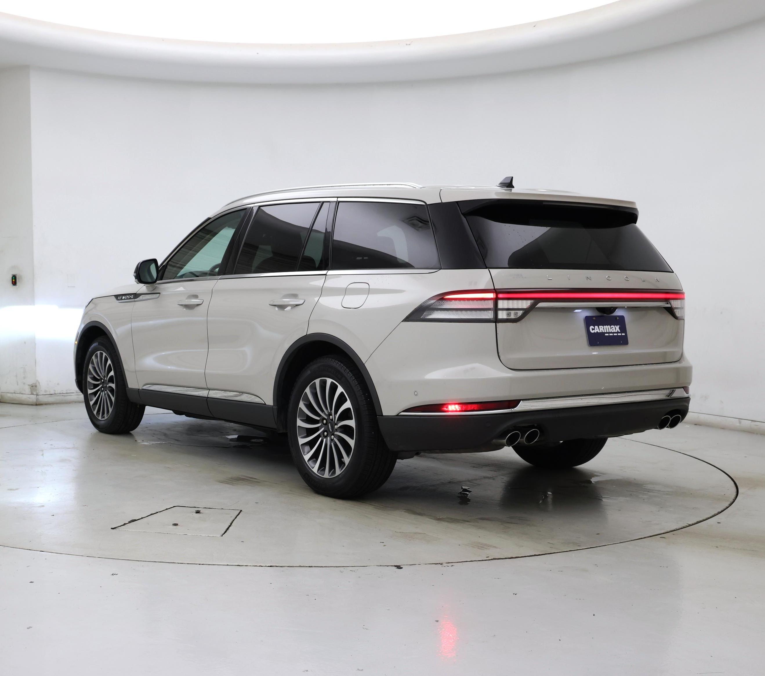 Thumbnail: 2021 Lincoln Aviator - 2