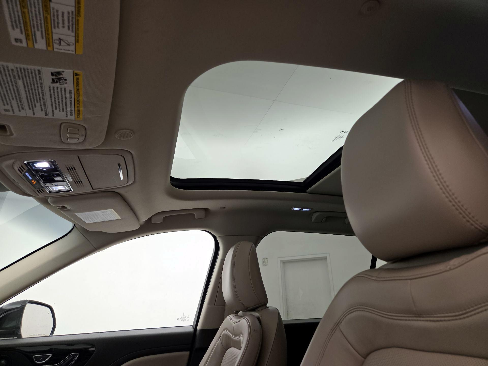 Thumbnail: 2021 Lincoln Aviator - 20