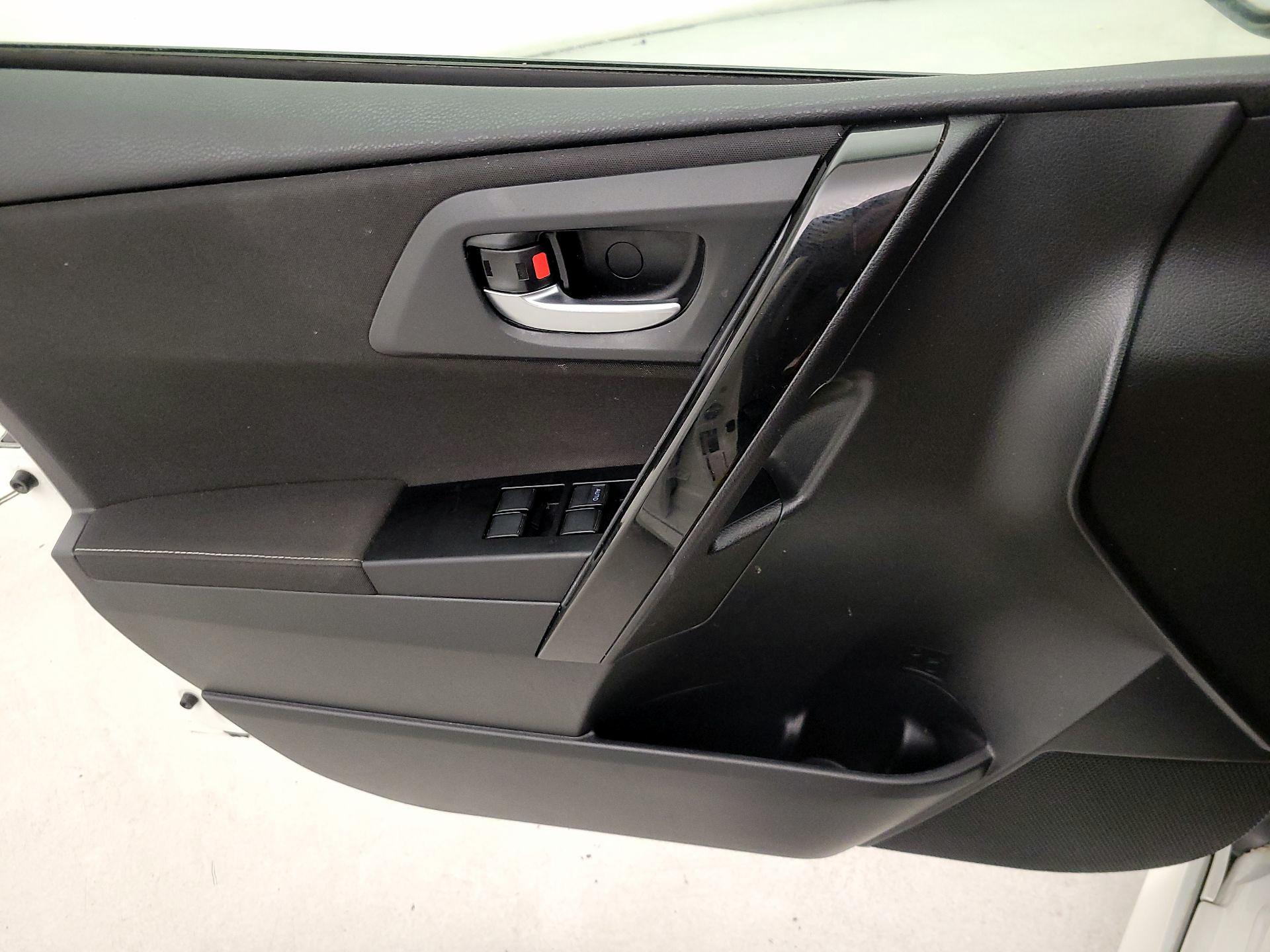 Thumbnail: 2016 Scion iM - 12