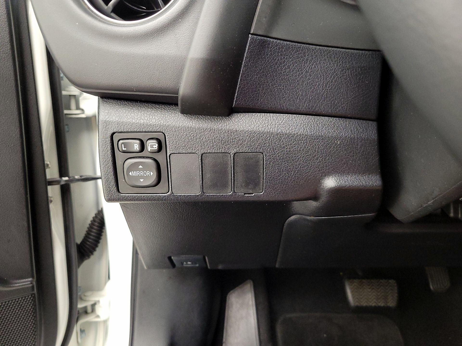 Thumbnail: 2016 Scion iM - 13