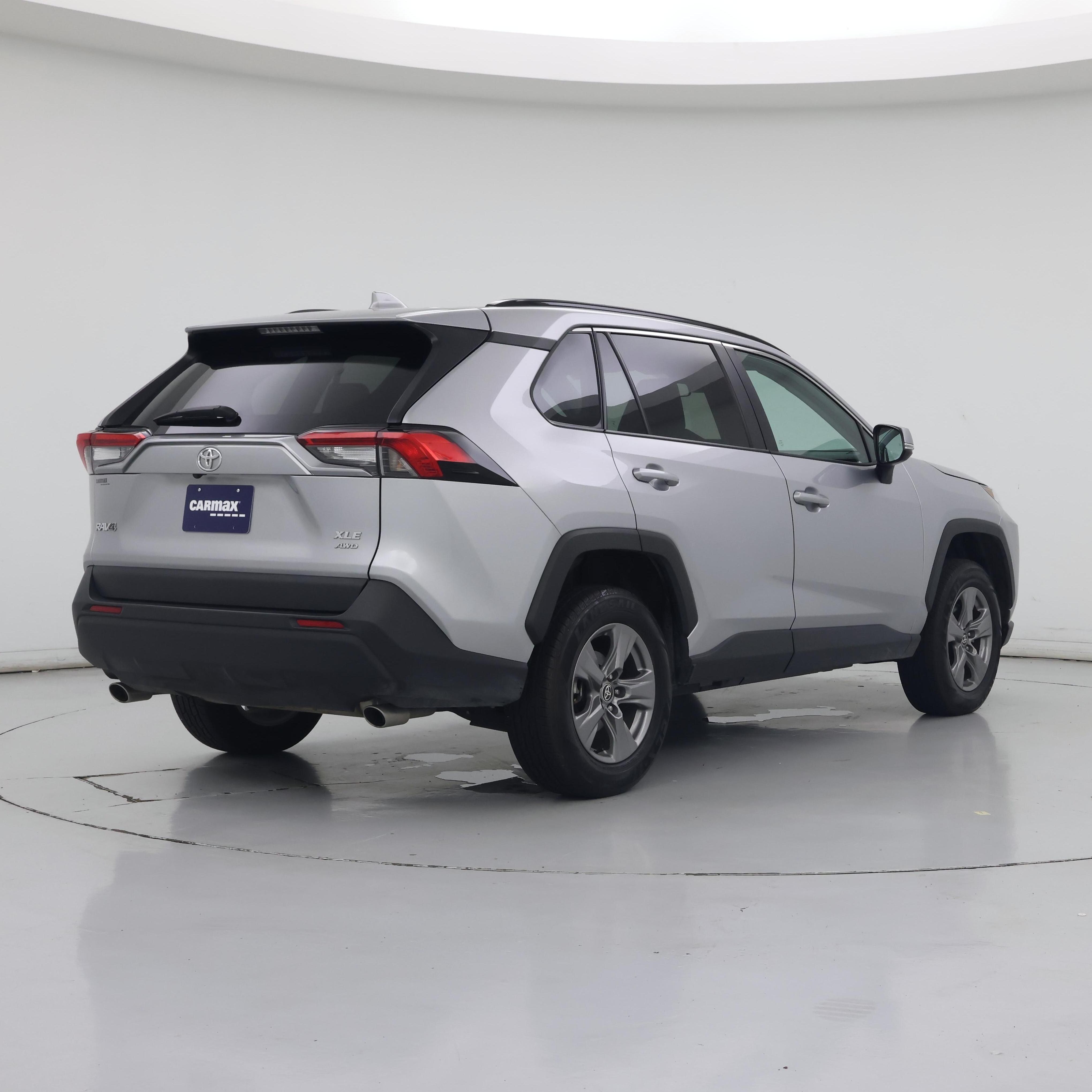 Thumbnail: 2024 Toyota RAV4 - 8