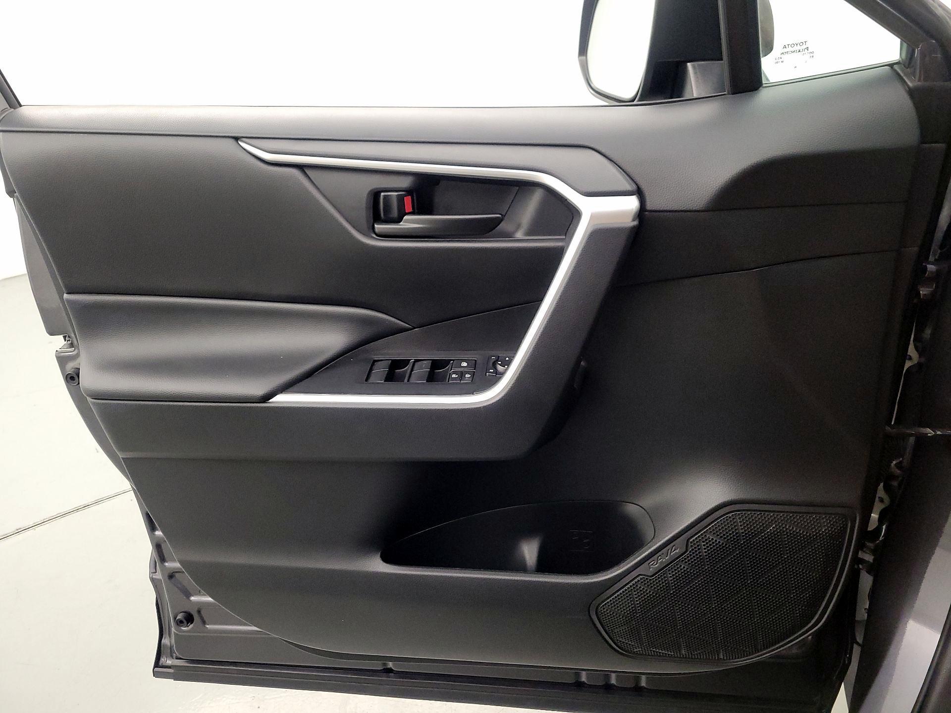 Thumbnail: 2024 Toyota RAV4 - 12