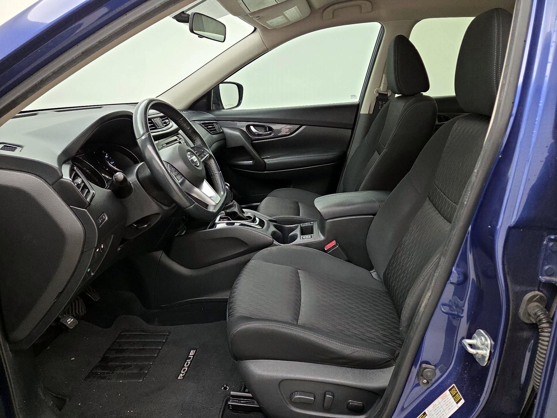 Thumbnail: 2018 Nissan Rogue - 11