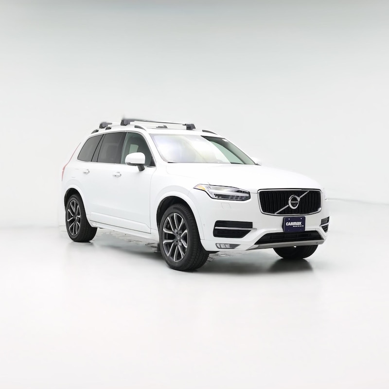 2017 Volvo XC90 T6 Momentum