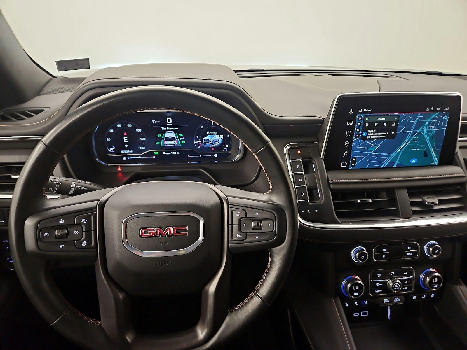 2024 GMC Yukon AT4 - Photo 10