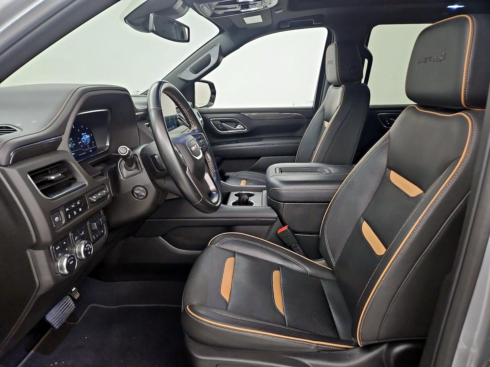2024 GMC Yukon AT4 - Photo 12