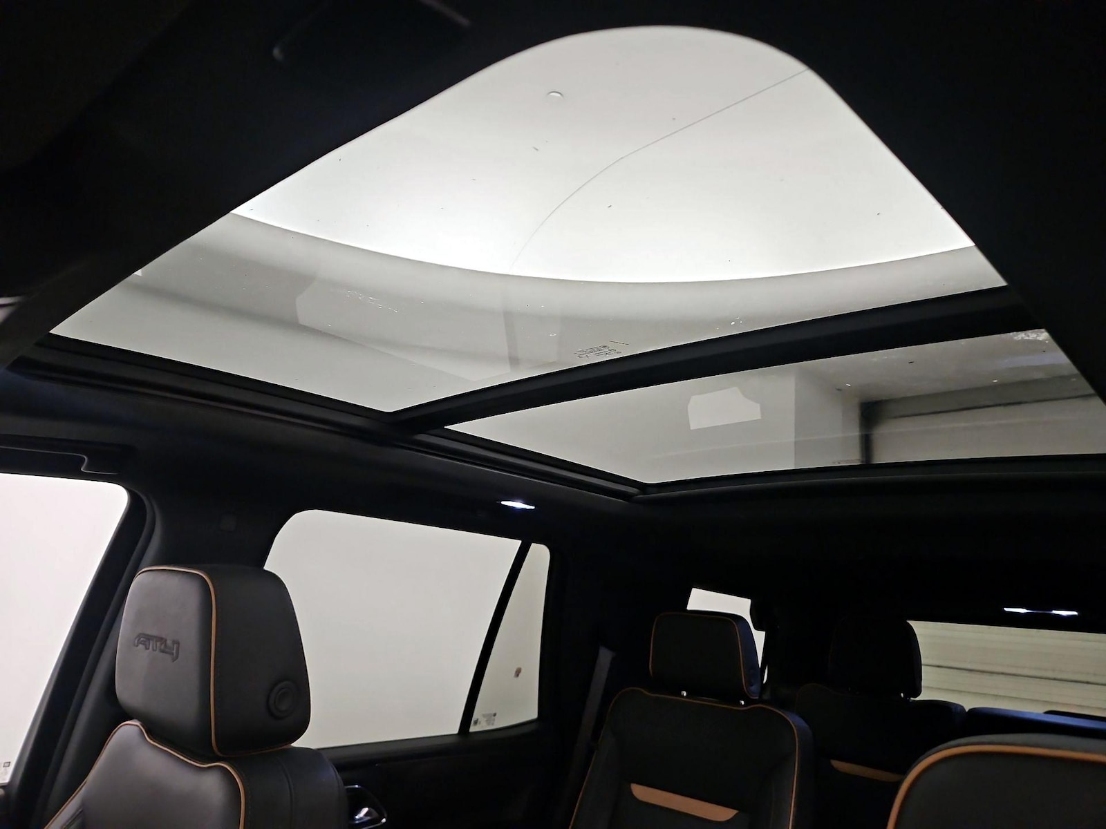 2024 GMC Yukon AT4 - Photo 21