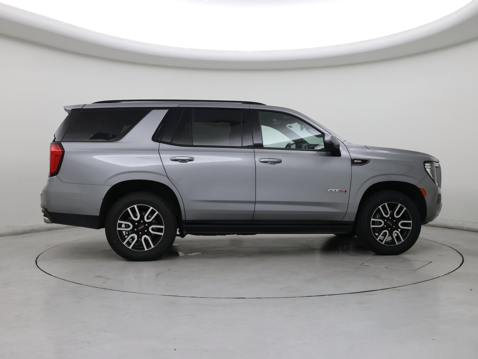 2024 GMC Yukon AT4 - Photo 8