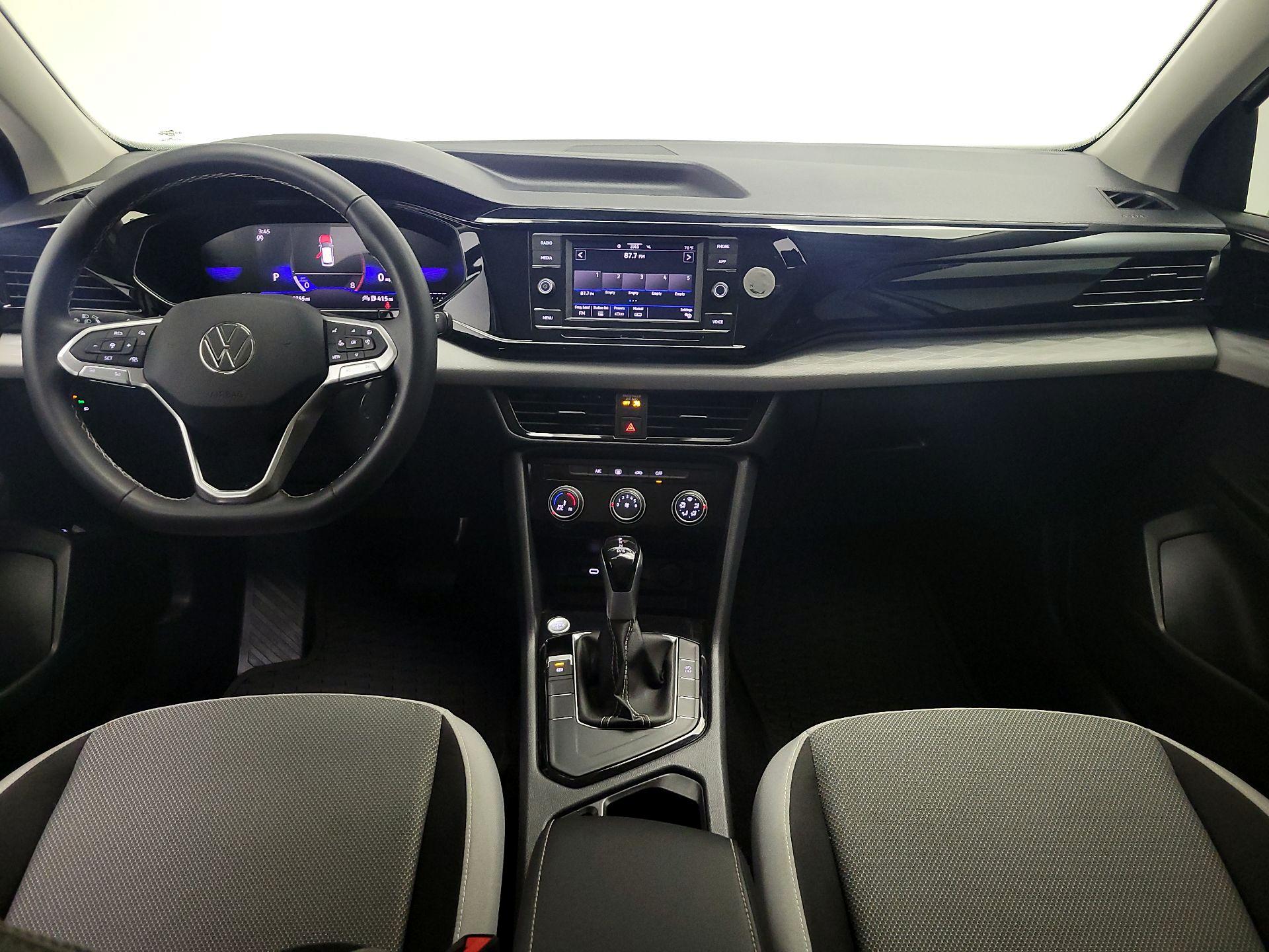 Thumbnail: 2023 Volkswagen Taos - 9