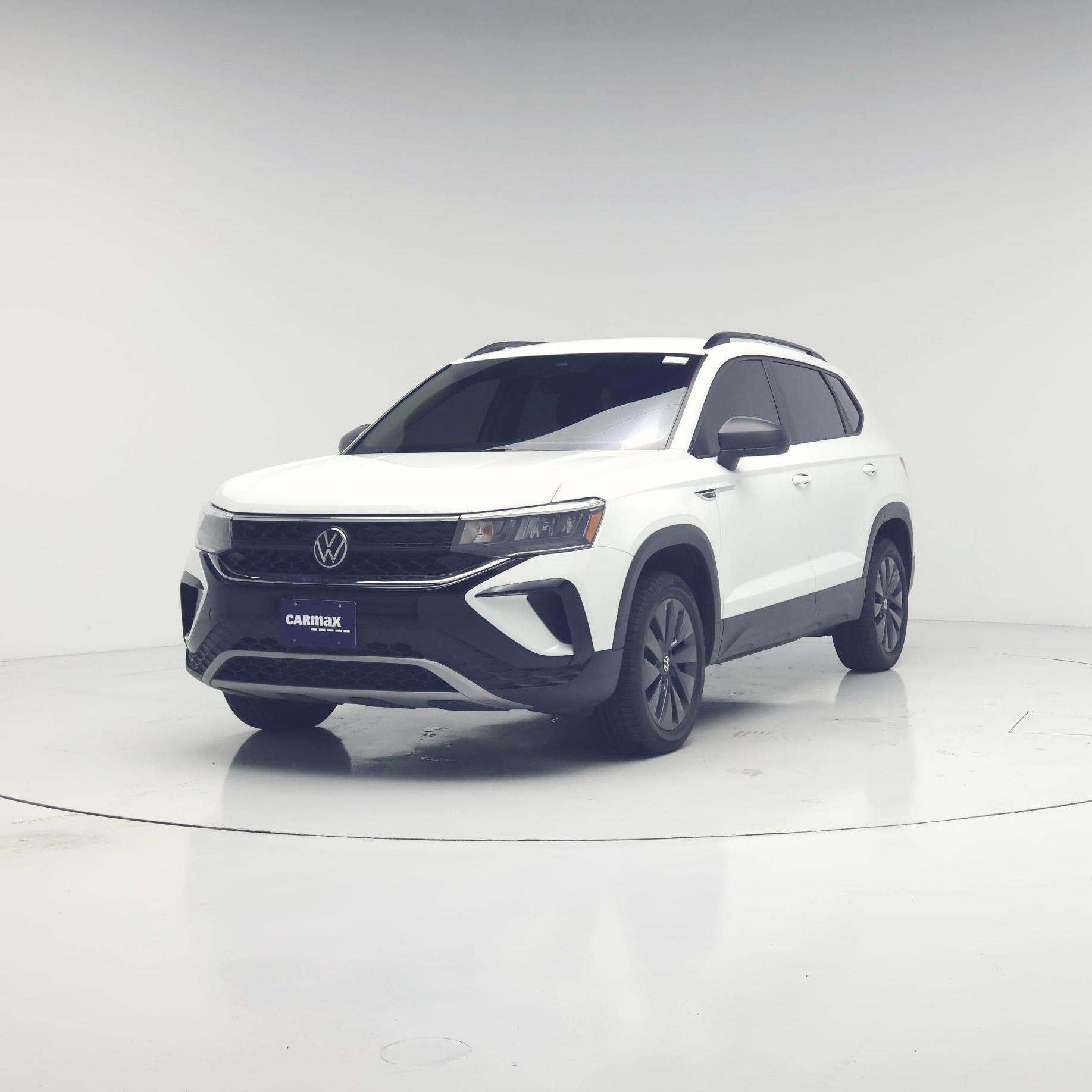 Thumbnail: 2023 Volkswagen Taos - 4
