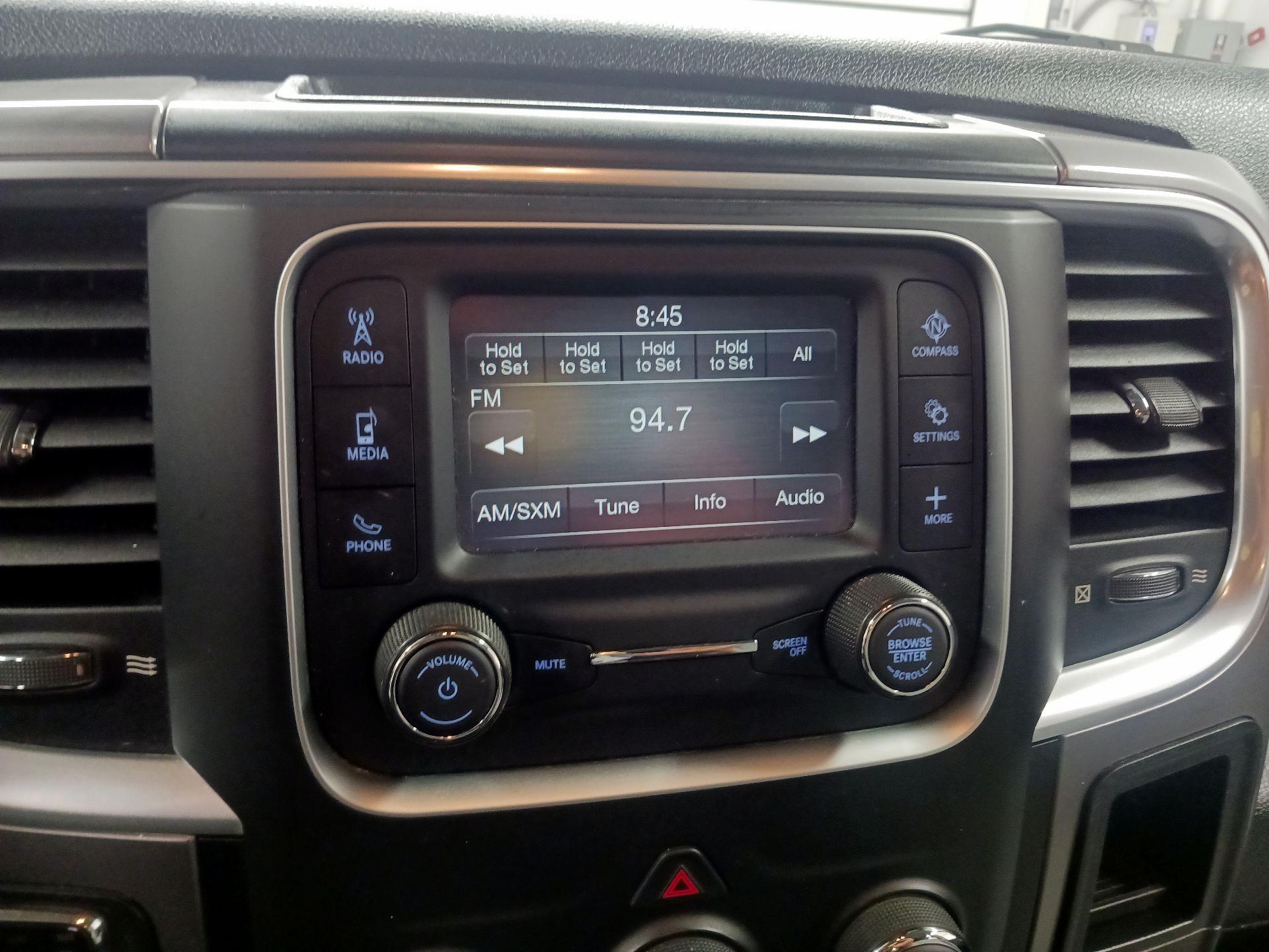 Thumbnail: 2021 RAM 1500 Classic - 15