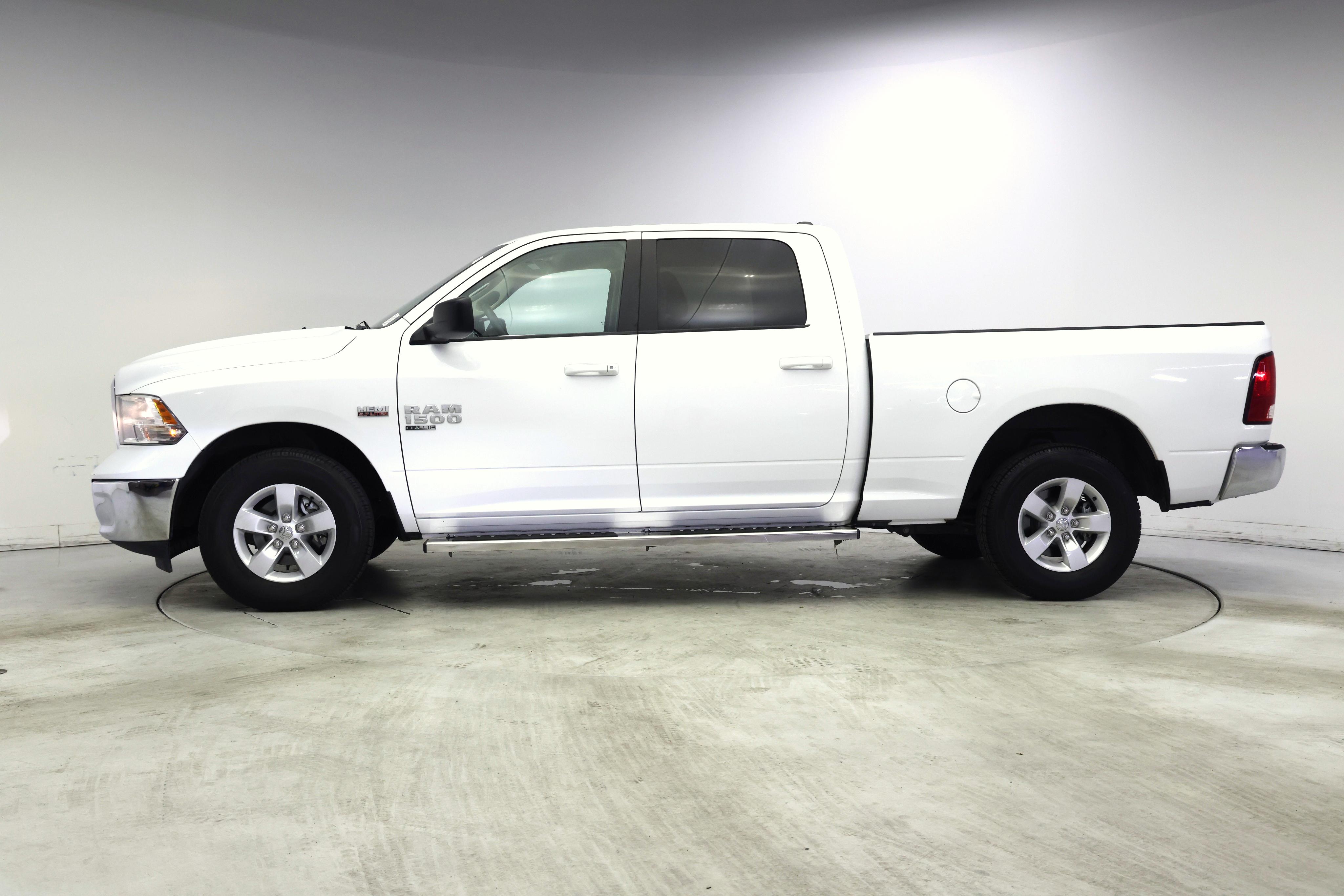 Thumbnail: 2021 RAM 1500 Classic - 3