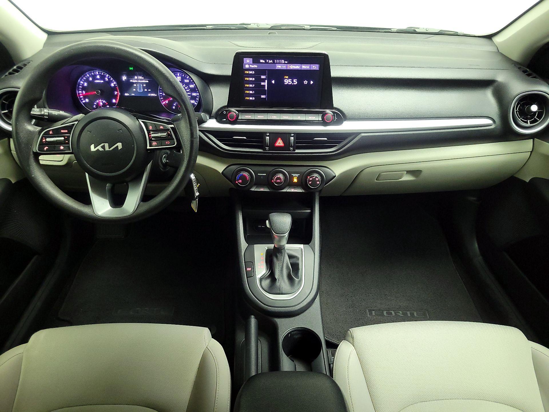 Thumbnail: 2023 Kia Forte - 9