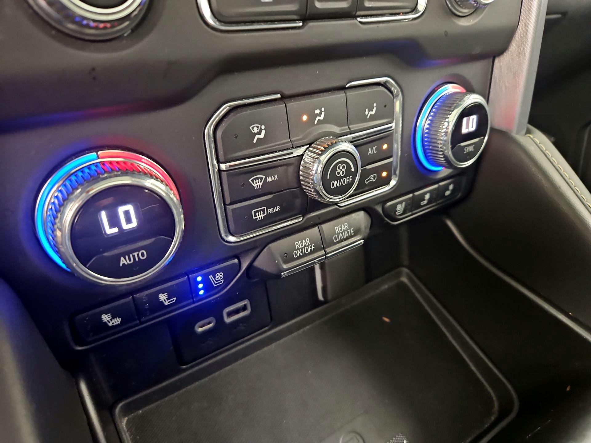 Thumbnail: 2022 GMC Yukon XL - 16