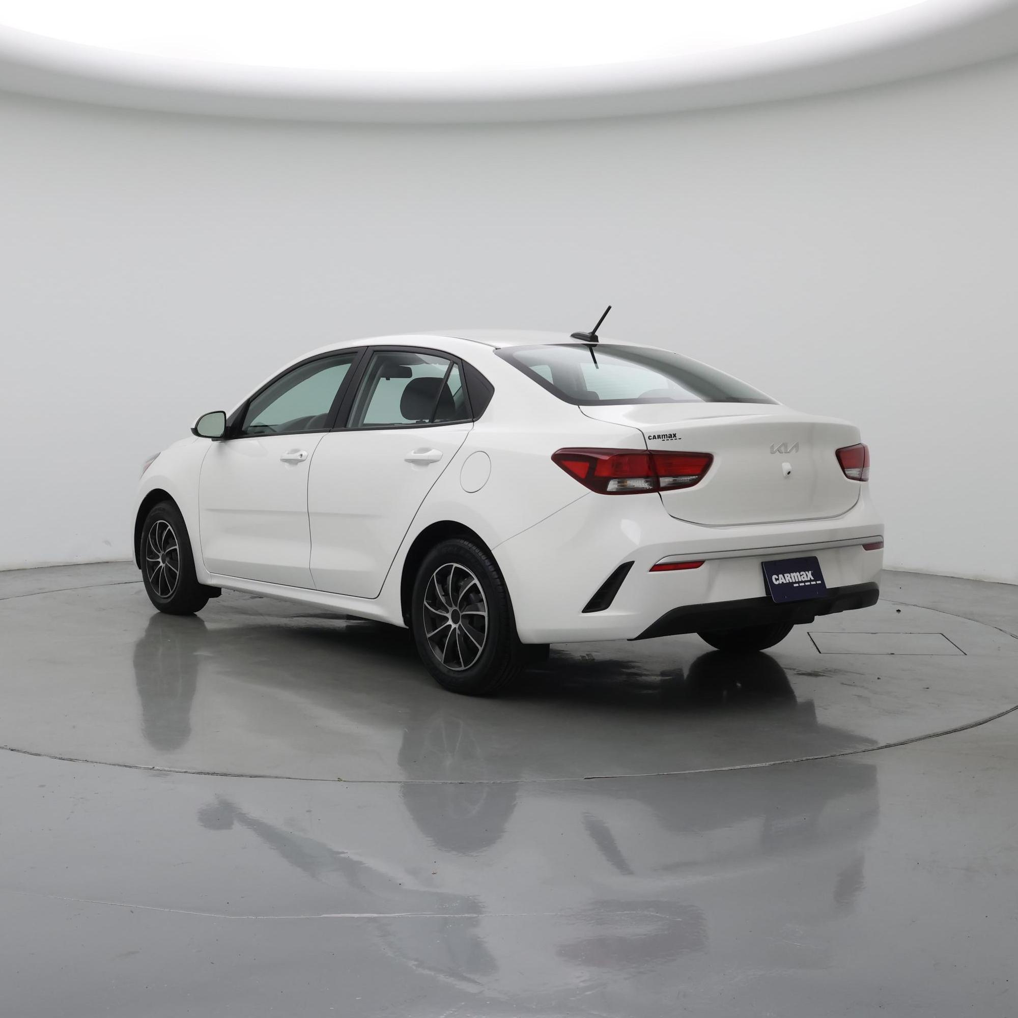 Thumbnail: 2022 Kia Rio - 2
