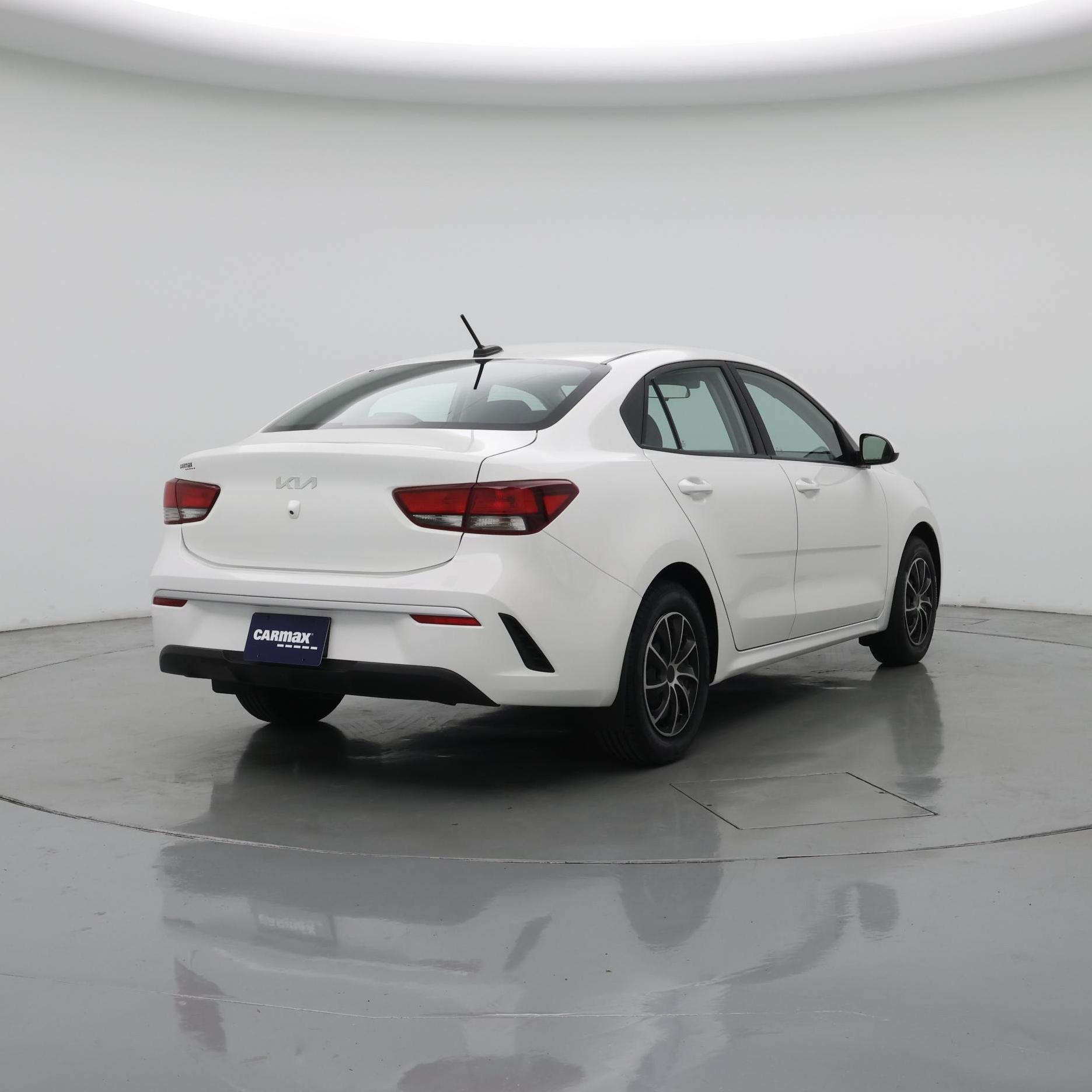 Thumbnail: 2022 Kia Rio - 8