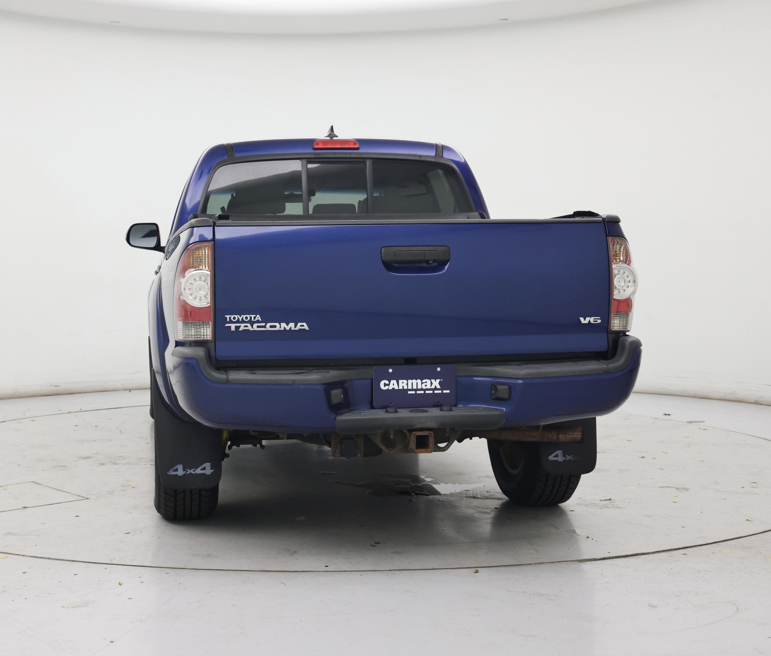 Thumbnail: 2015 Toyota Tacoma - 6
