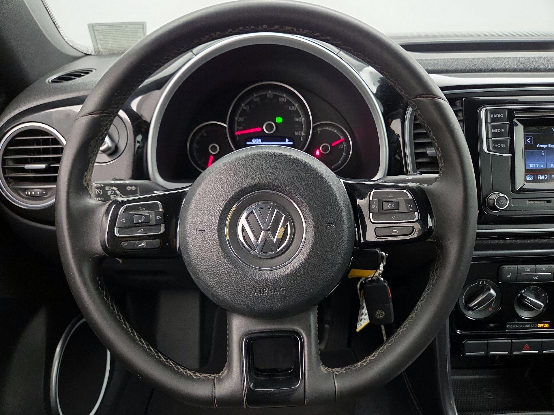 Thumbnail: 2017 Volkswagen Beetle - 10