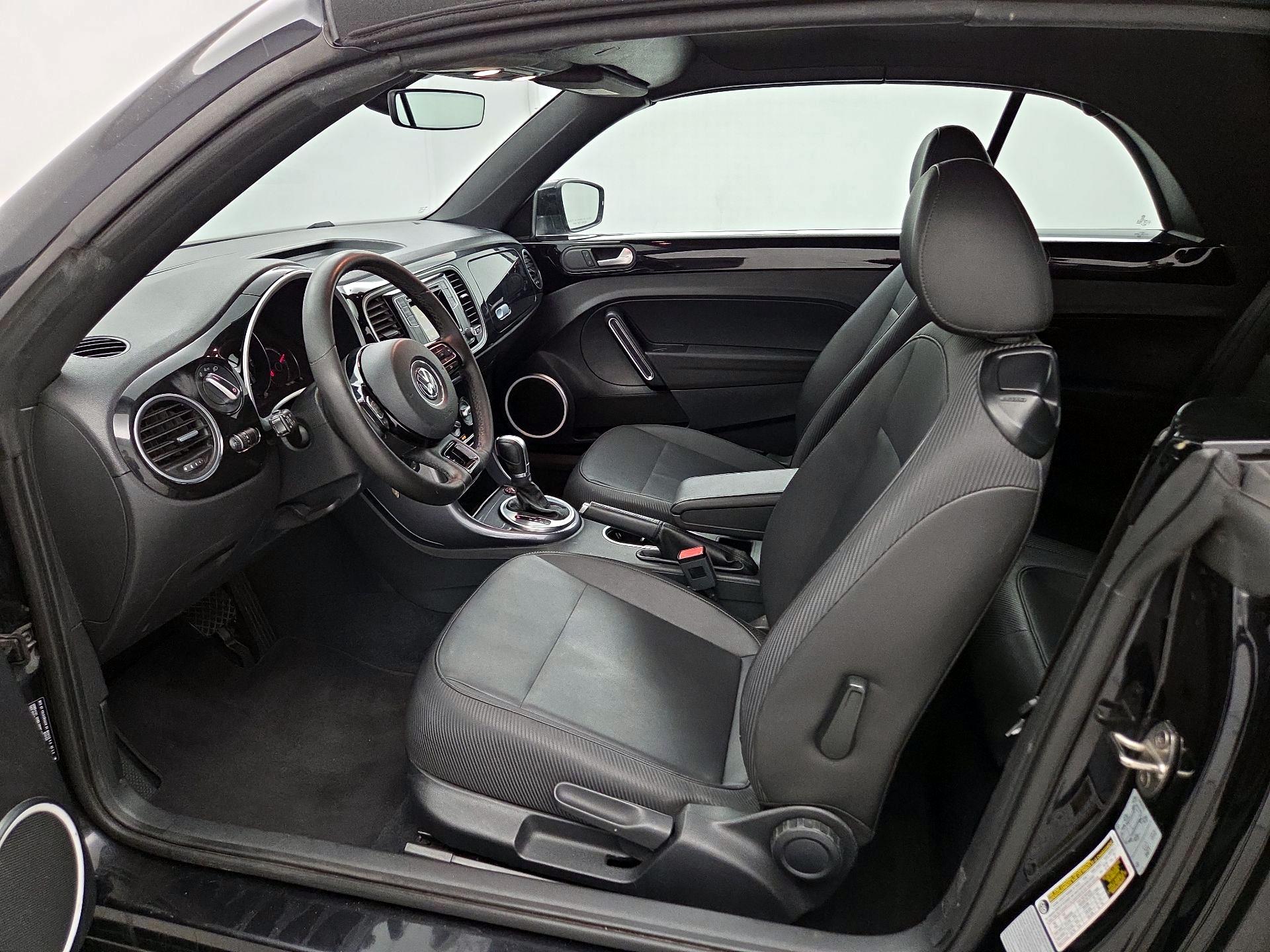Thumbnail: 2017 Volkswagen Beetle - 11