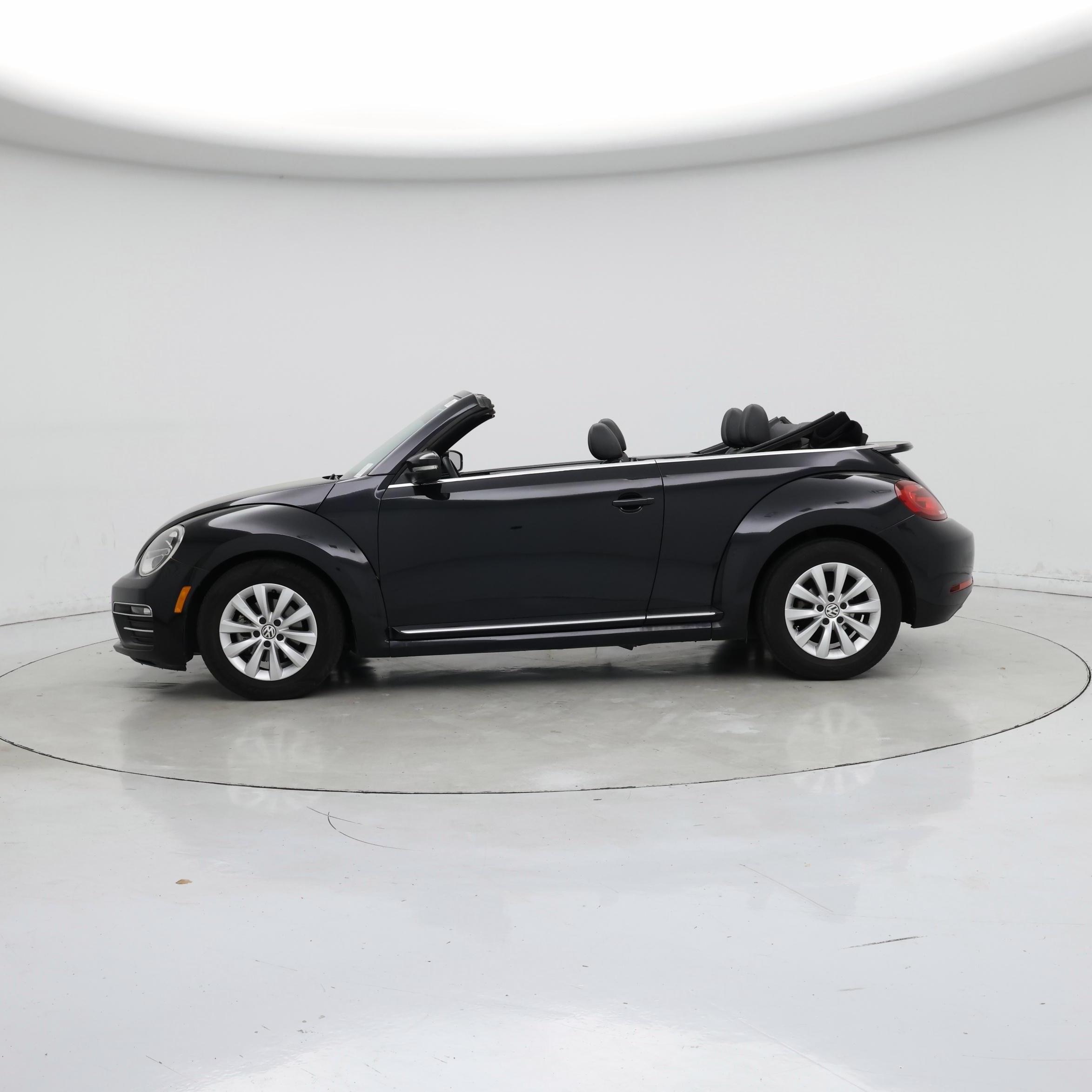 Thumbnail: 2017 Volkswagen Beetle - 3
