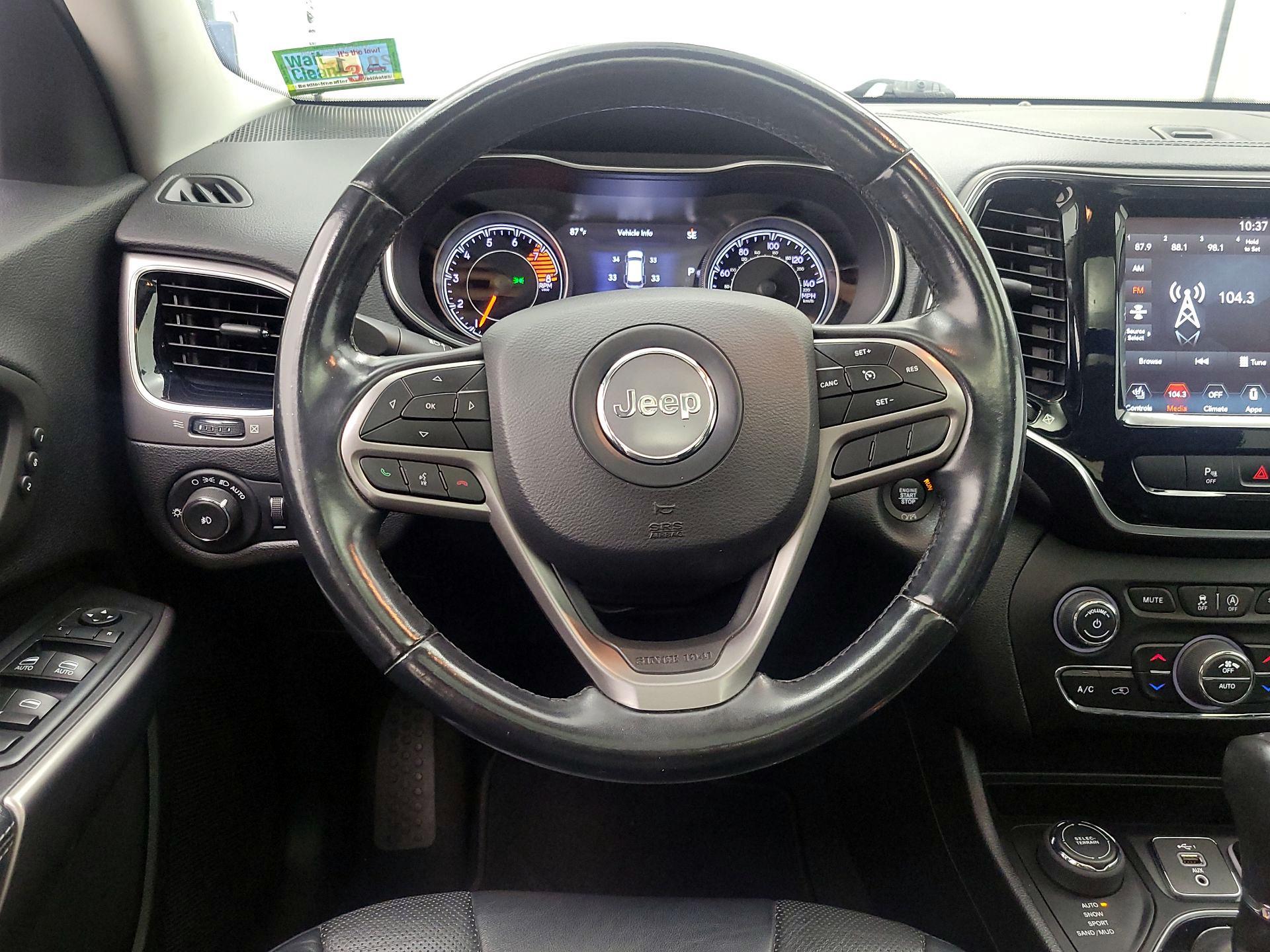 Thumbnail: 2020 Jeep Cherokee - 10