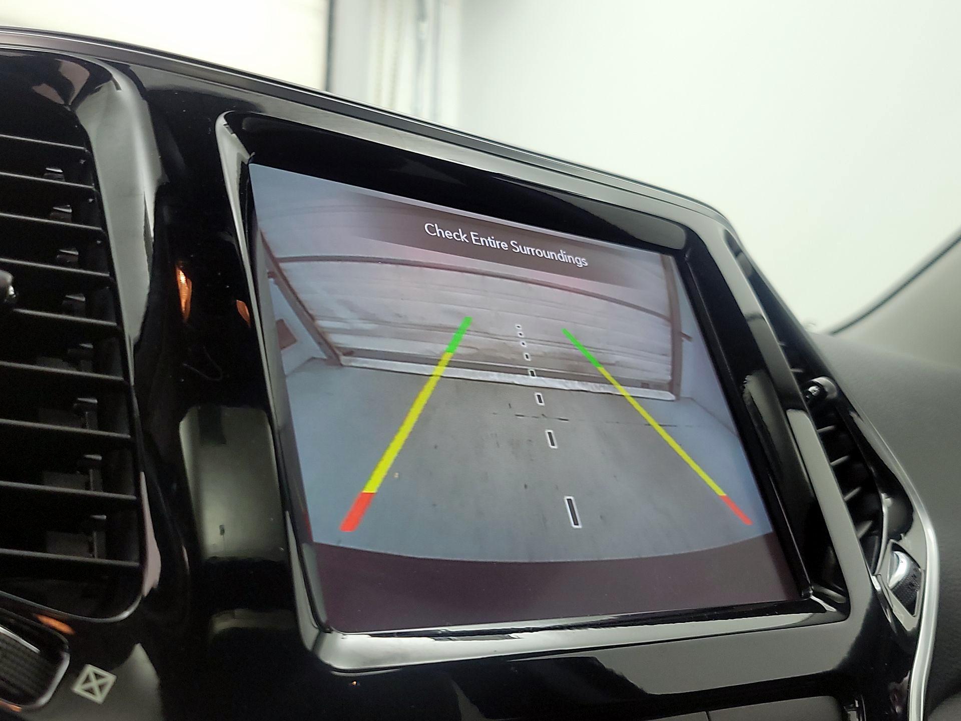 Thumbnail: 2020 Jeep Cherokee - 15