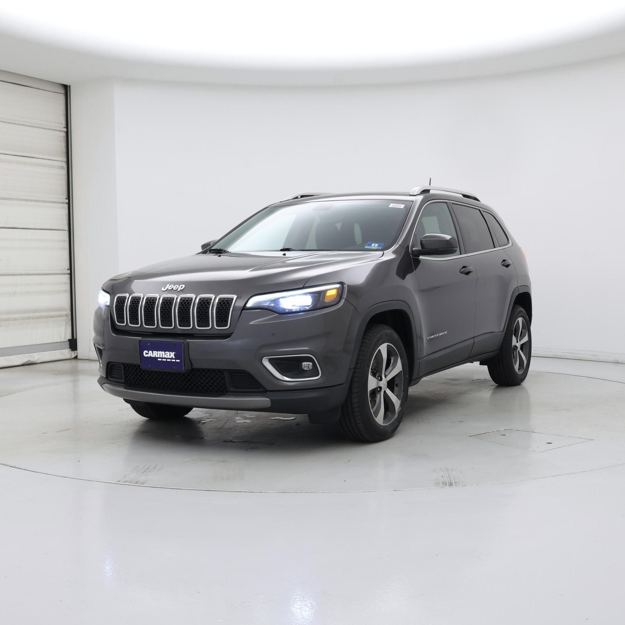 Thumbnail: 2020 Jeep Cherokee - 4