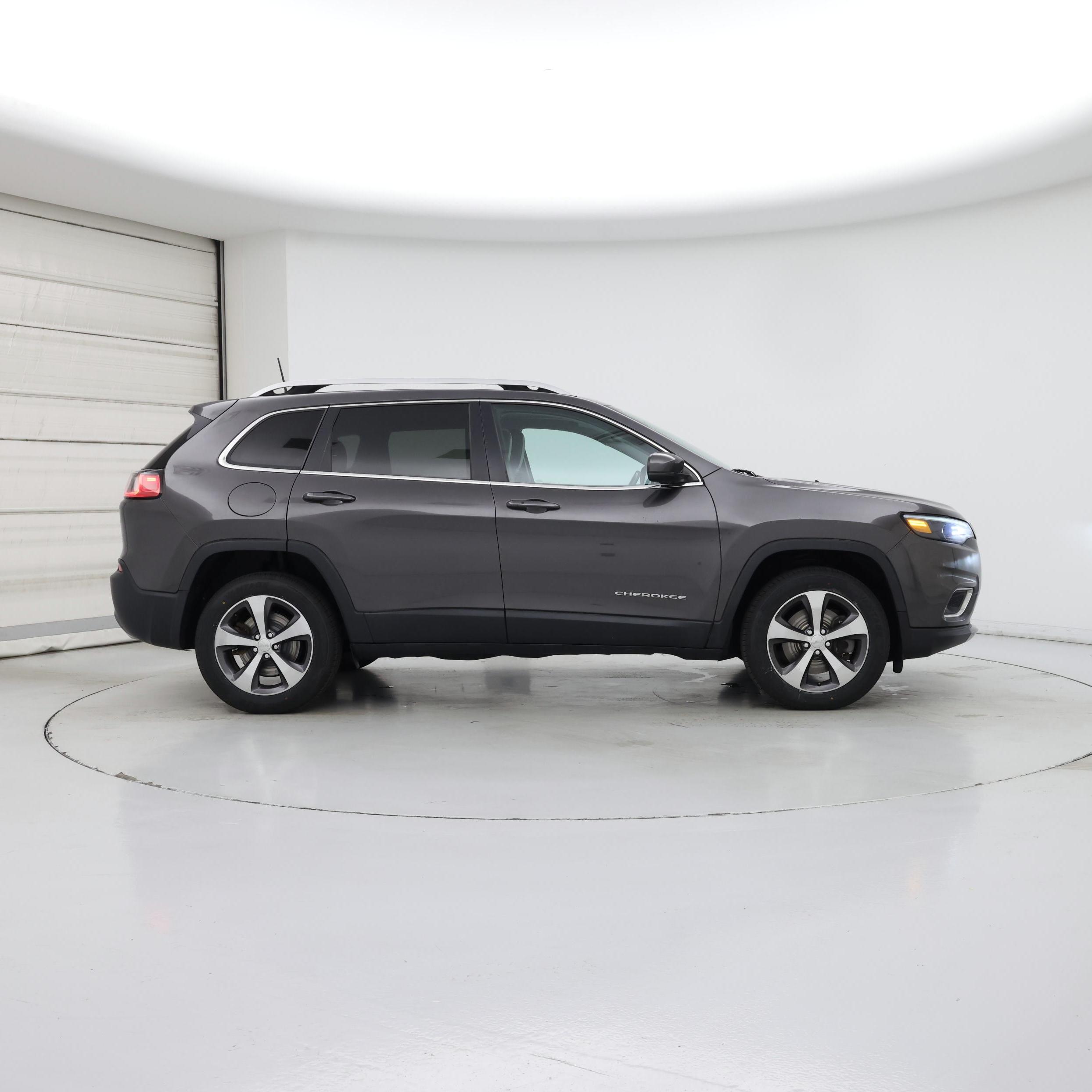 Thumbnail: 2020 Jeep Cherokee - 7