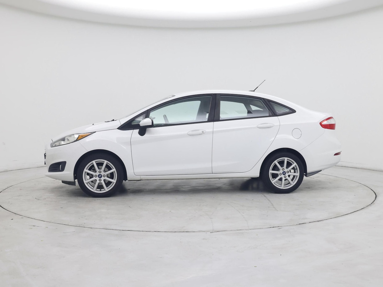 2019 Ford Fiesta SE - Photo 4