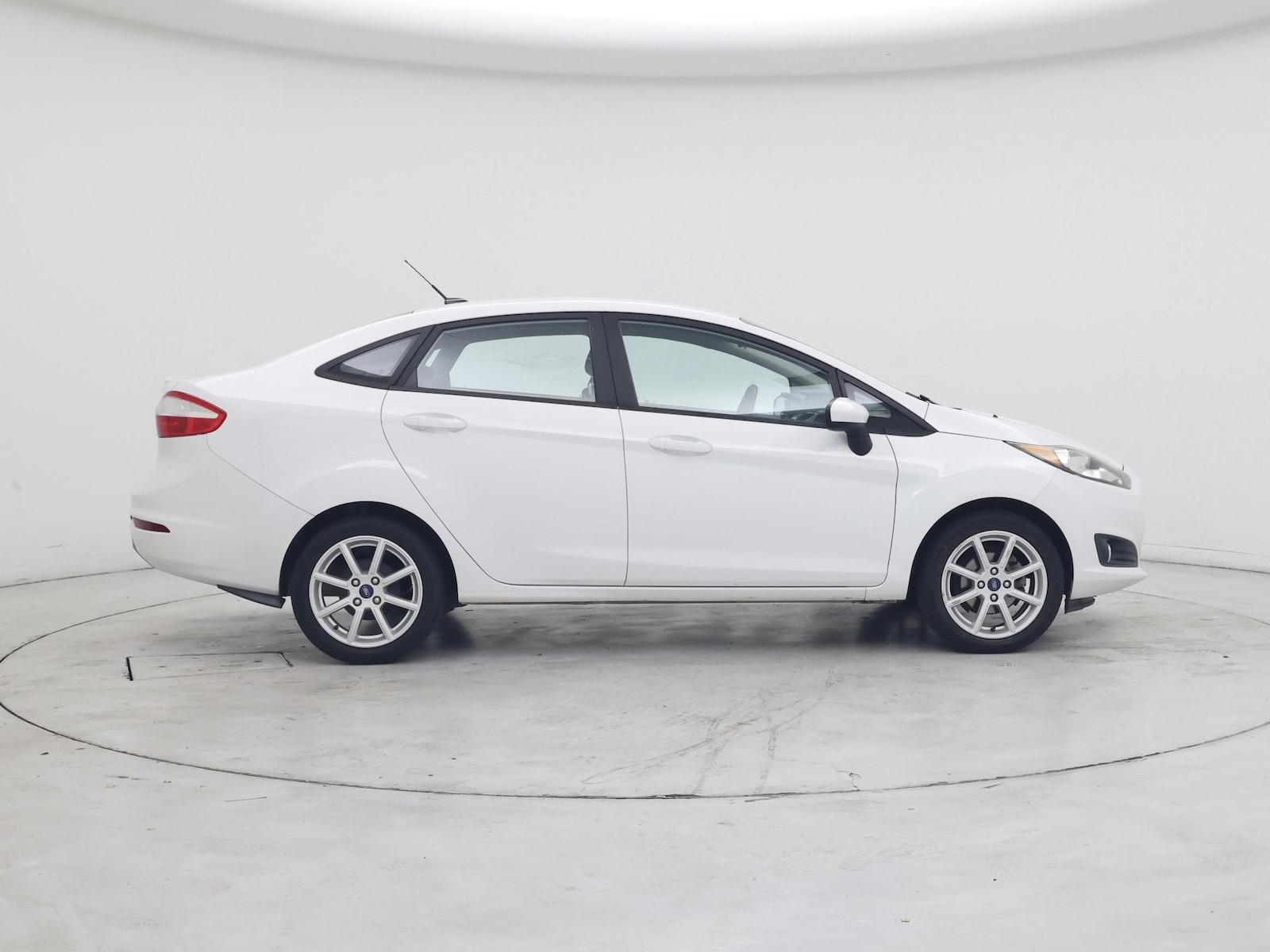 2019 Ford Fiesta SE - Photo 8