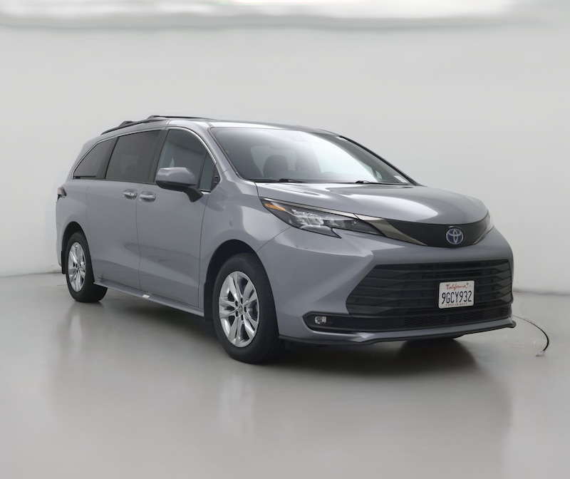 2023 Toyota Sienna Hybrid XLE