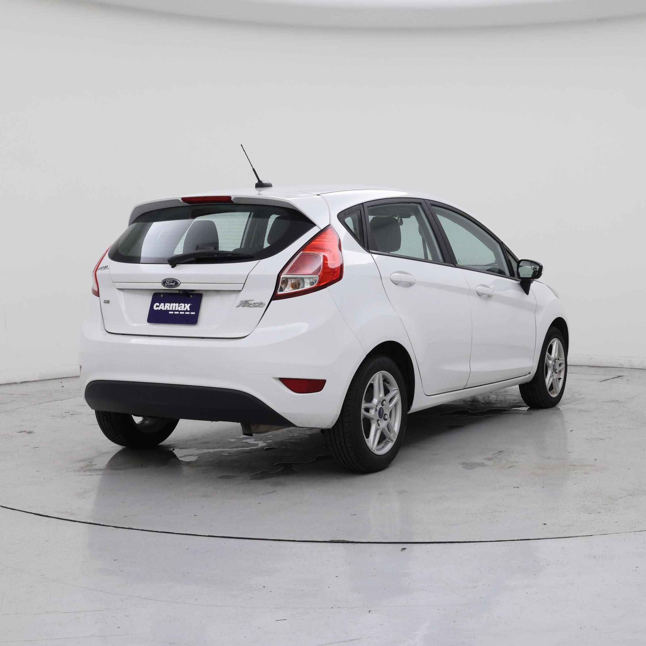 Thumbnail: 2018 Ford Fiesta - 8