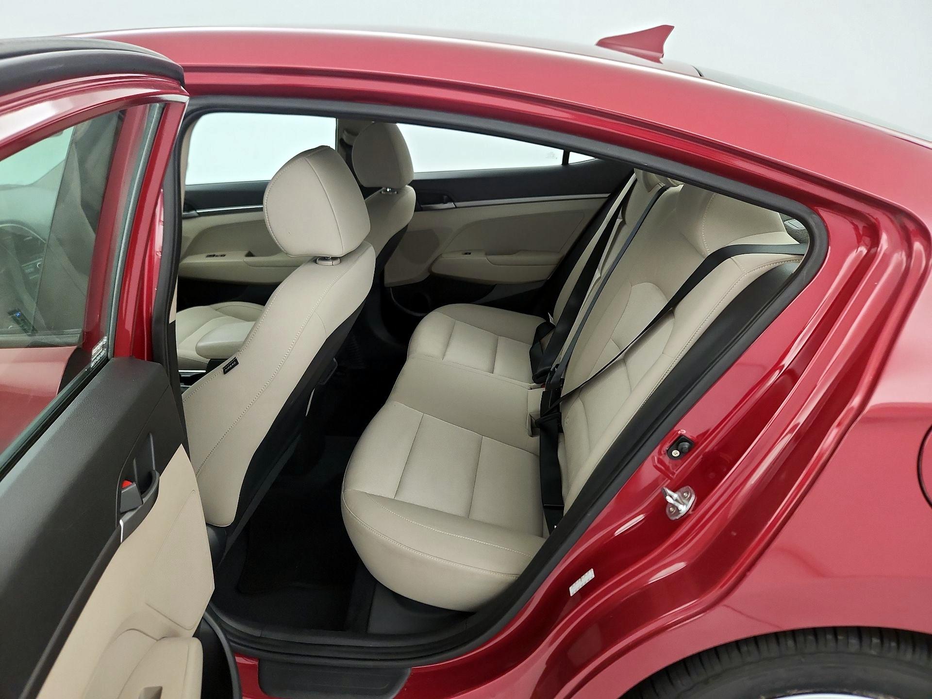 Thumbnail: 2017 Hyundai Elantra - 18