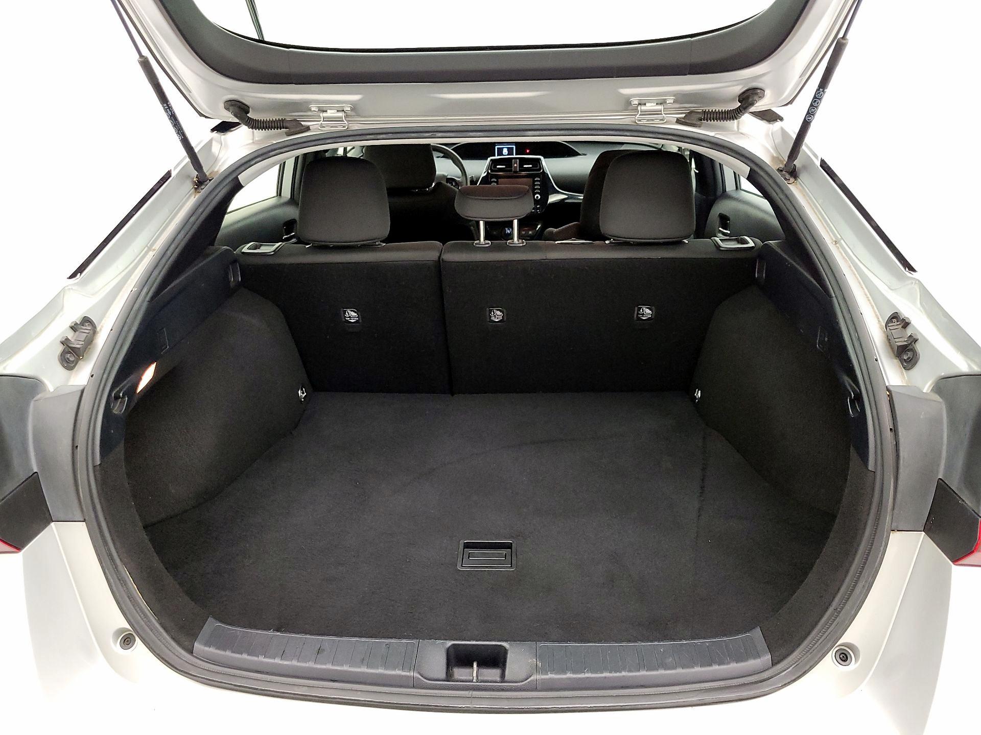 Thumbnail: 2020 Toyota Prius - 19