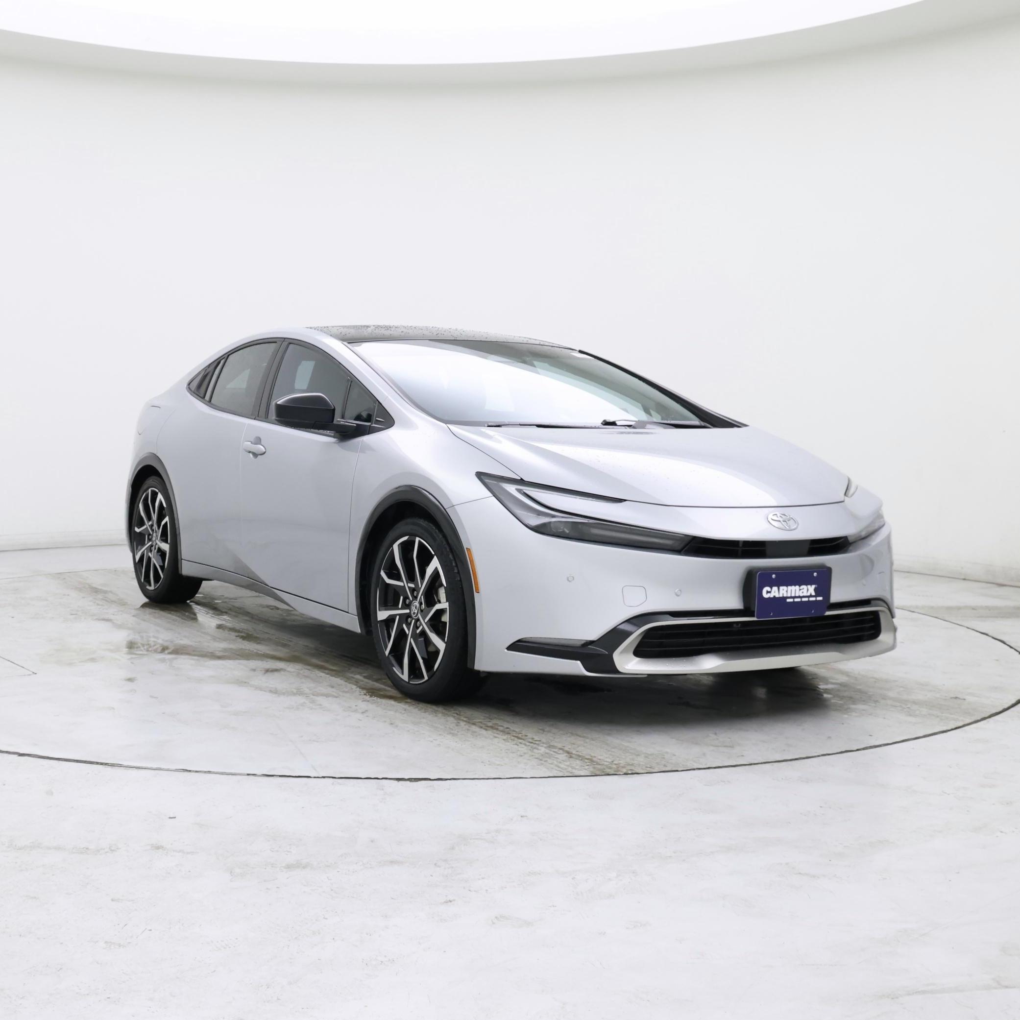 Silver 2023 Toyota Prius Prime Hatchback Front-Wheel Drive Automatic