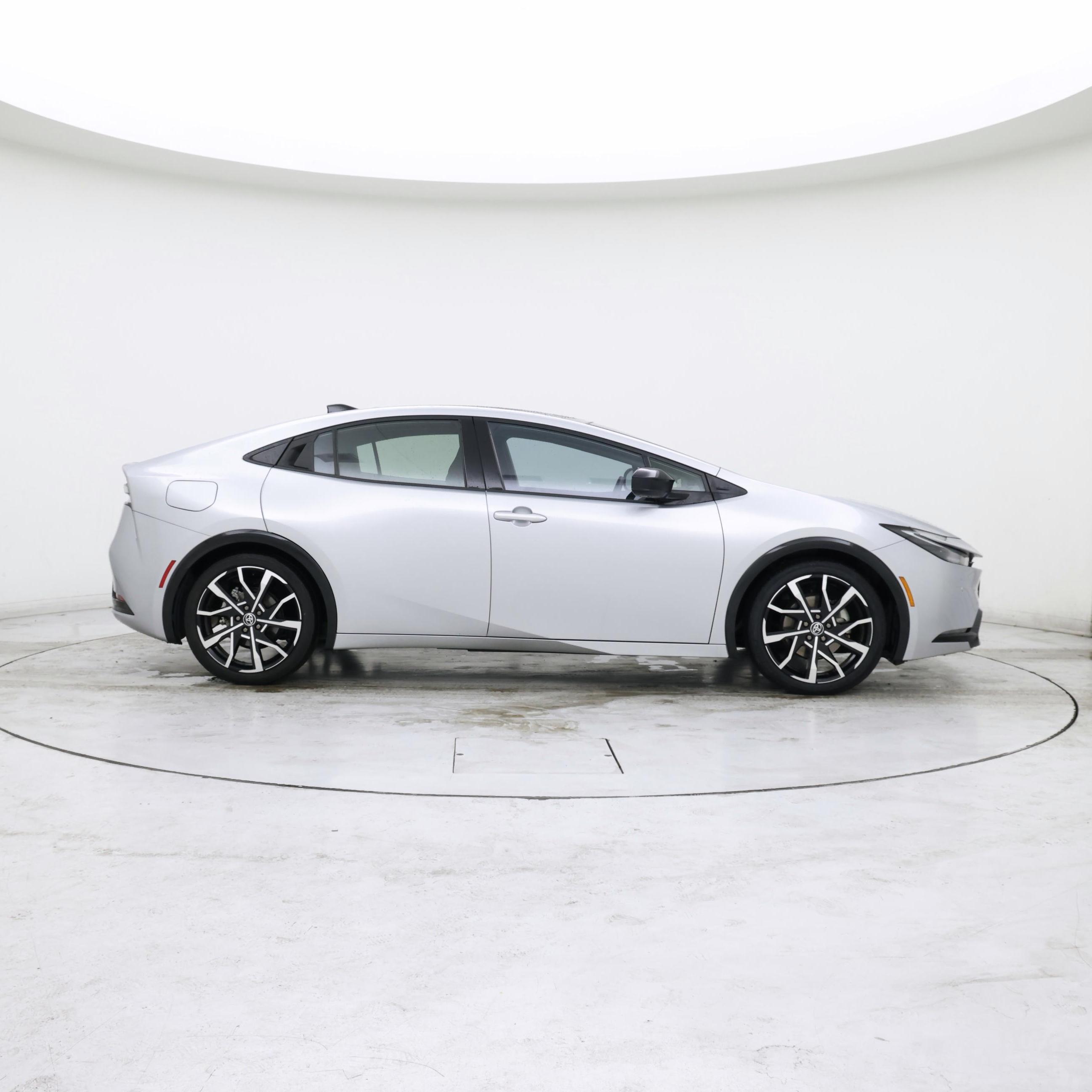 Thumbnail: 2023 Toyota Prius Prime - 7