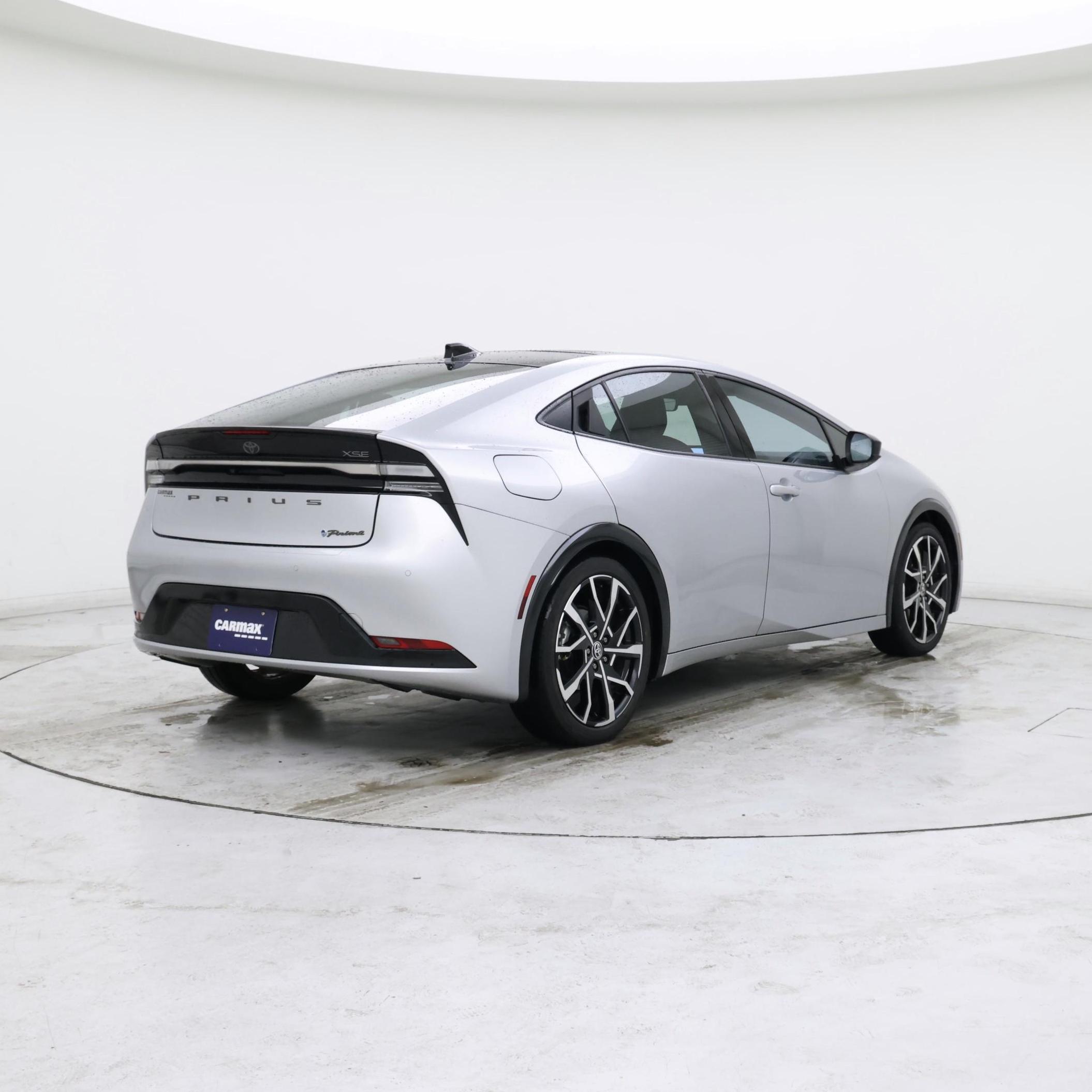Thumbnail: 2023 Toyota Prius Prime - 8