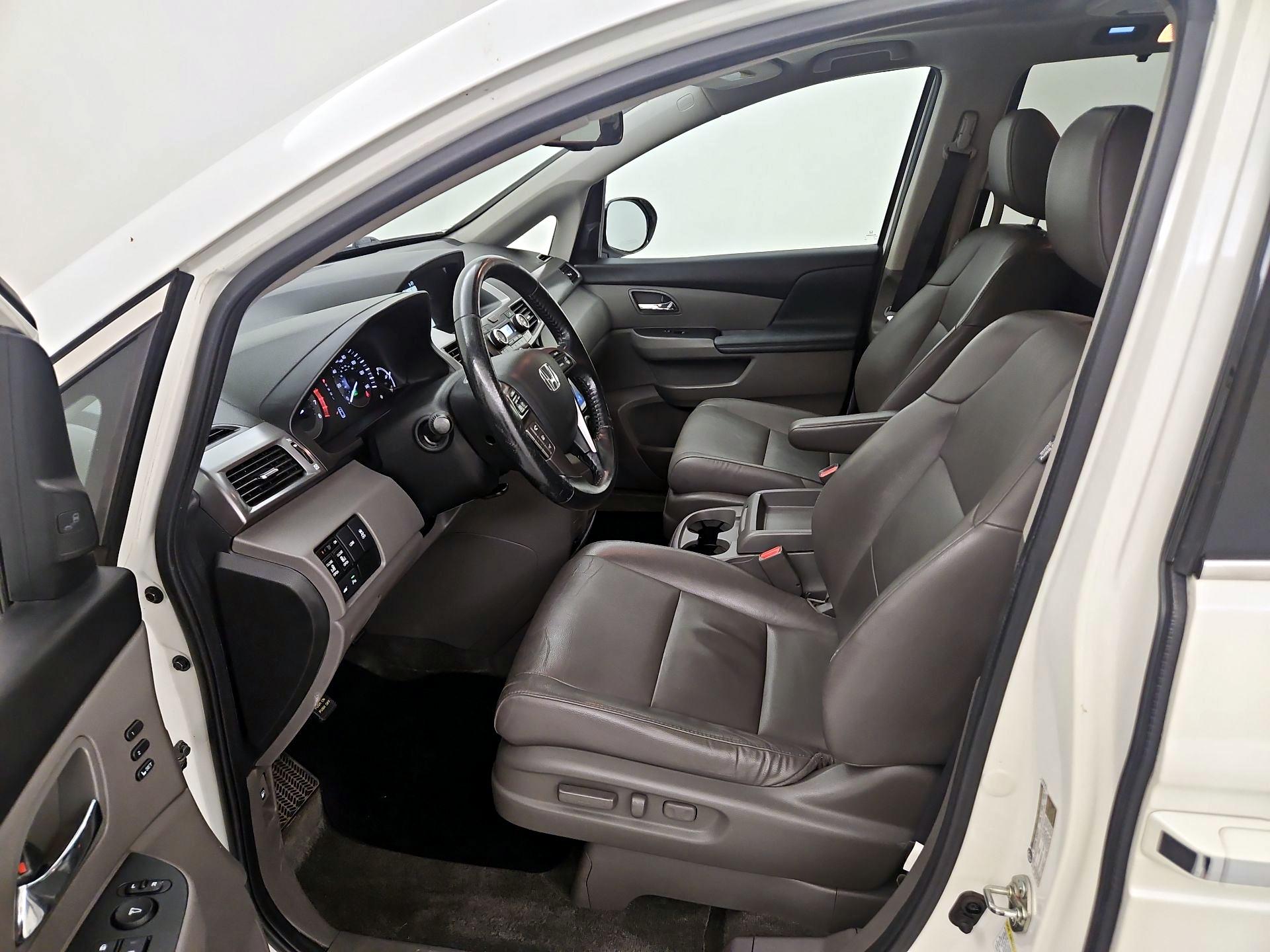 Thumbnail: 2015 Honda Odyssey - 11