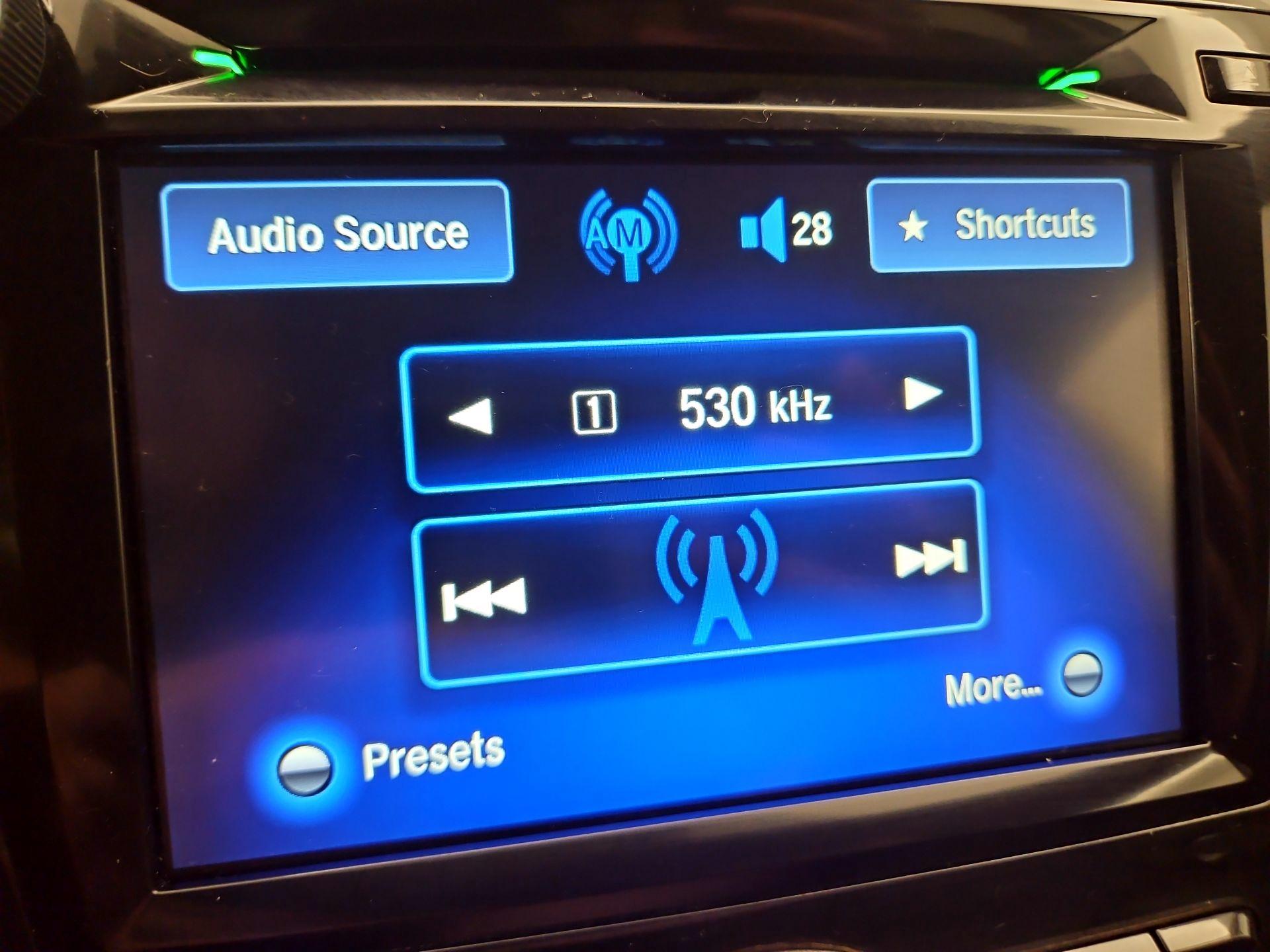 Thumbnail: 2015 Honda Odyssey - 16