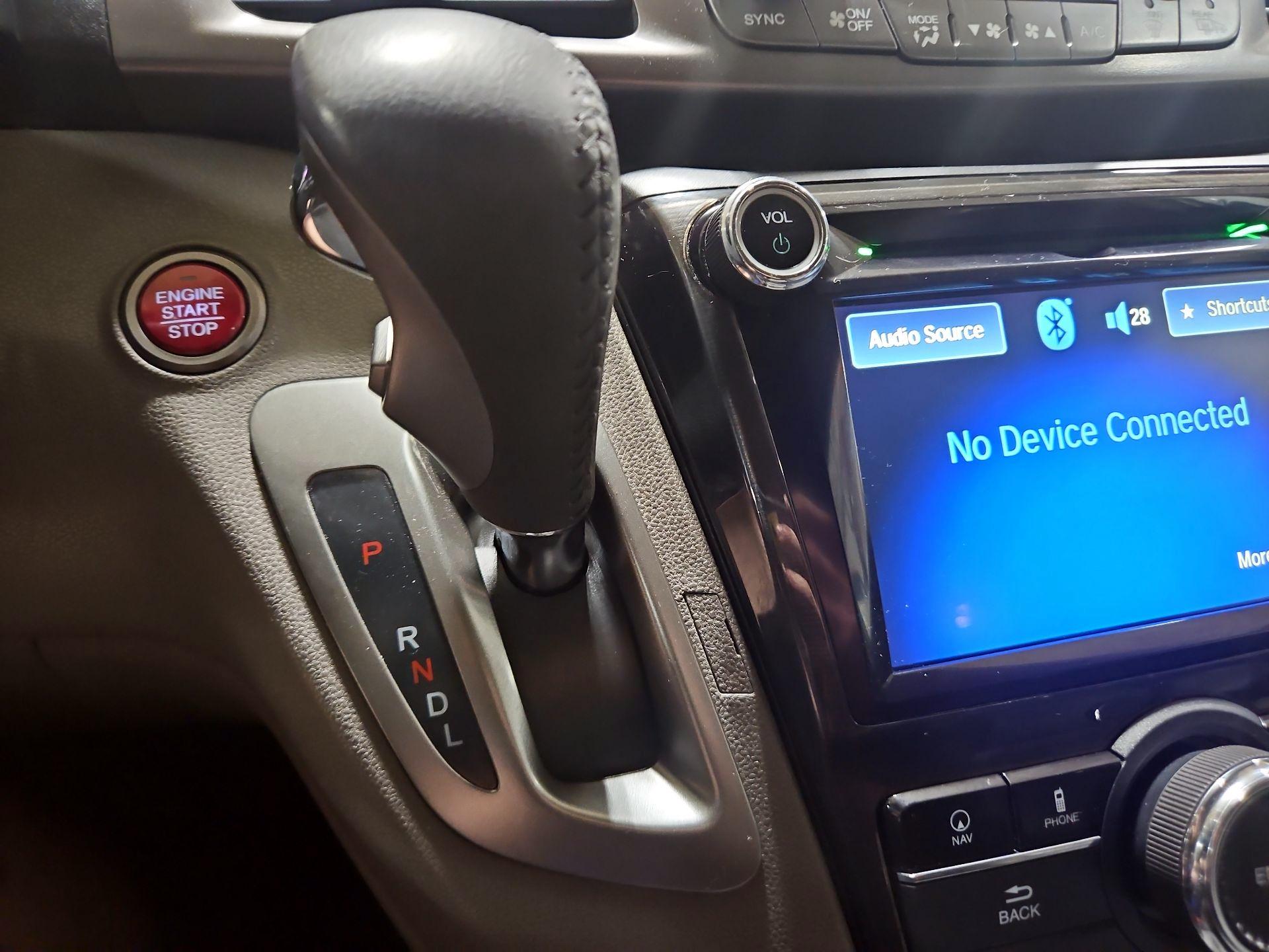 Thumbnail: 2015 Honda Odyssey - 18