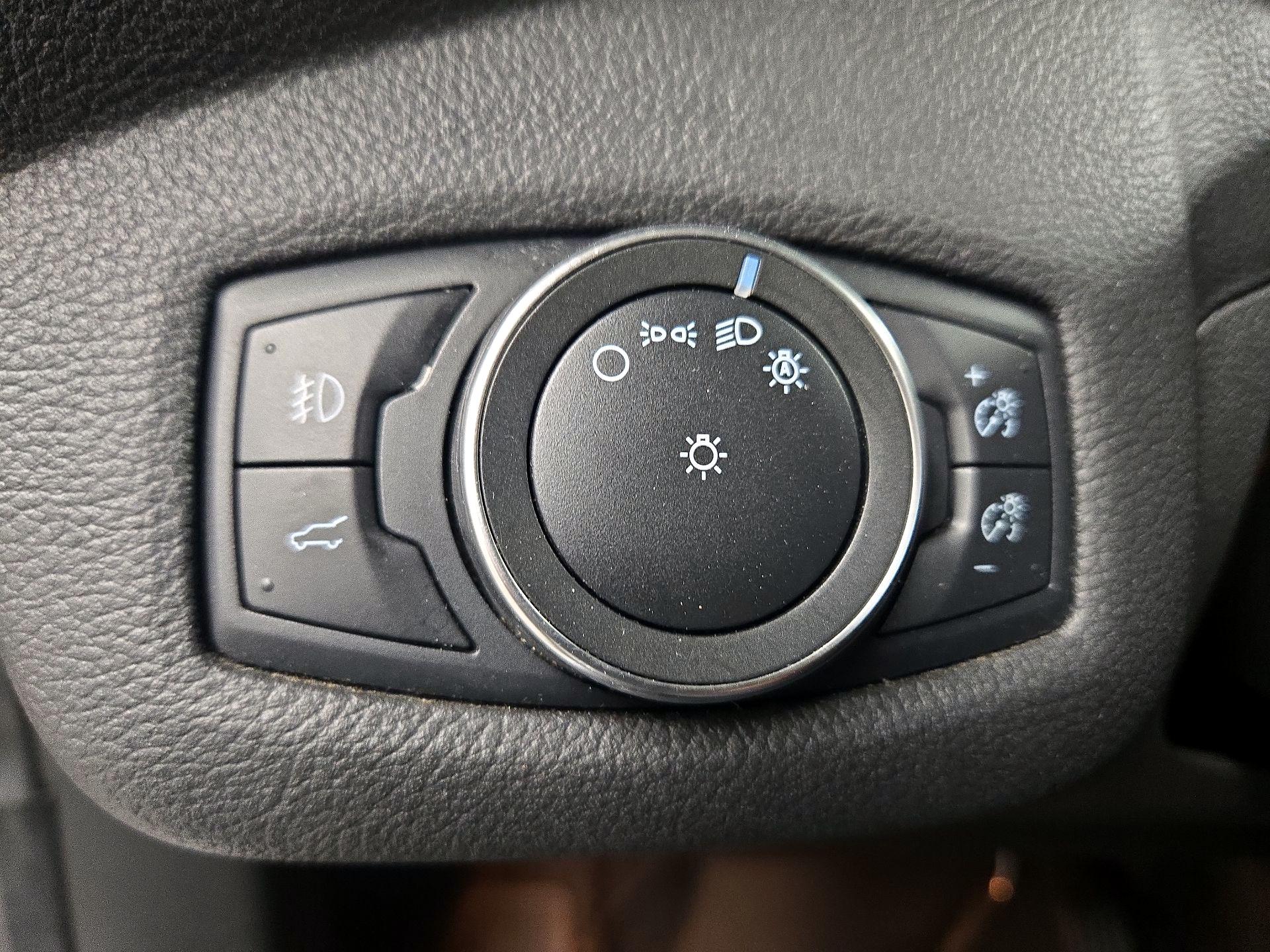 Thumbnail: 2019 Ford Escape - 13