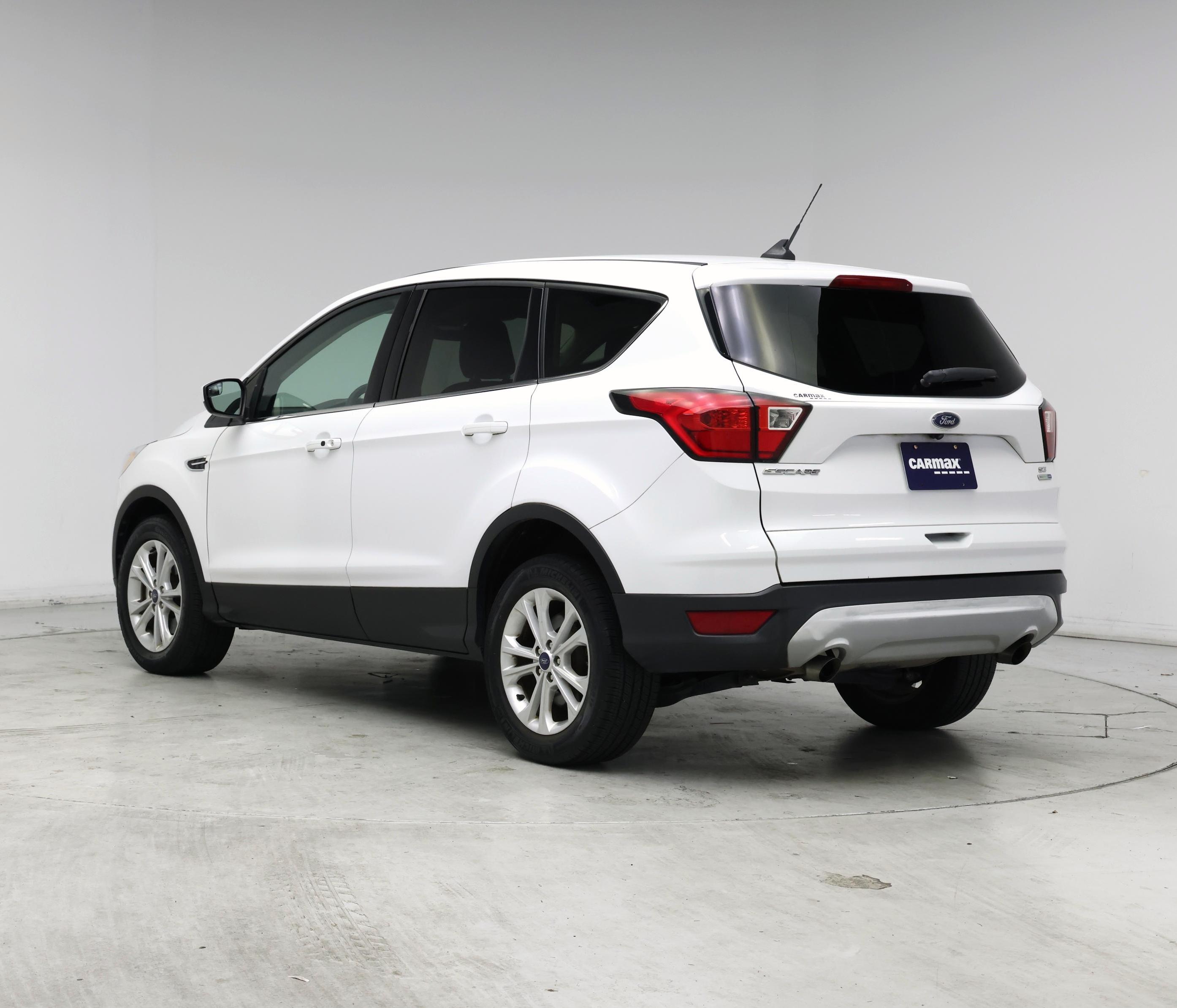 Thumbnail: 2019 Ford Escape - 2