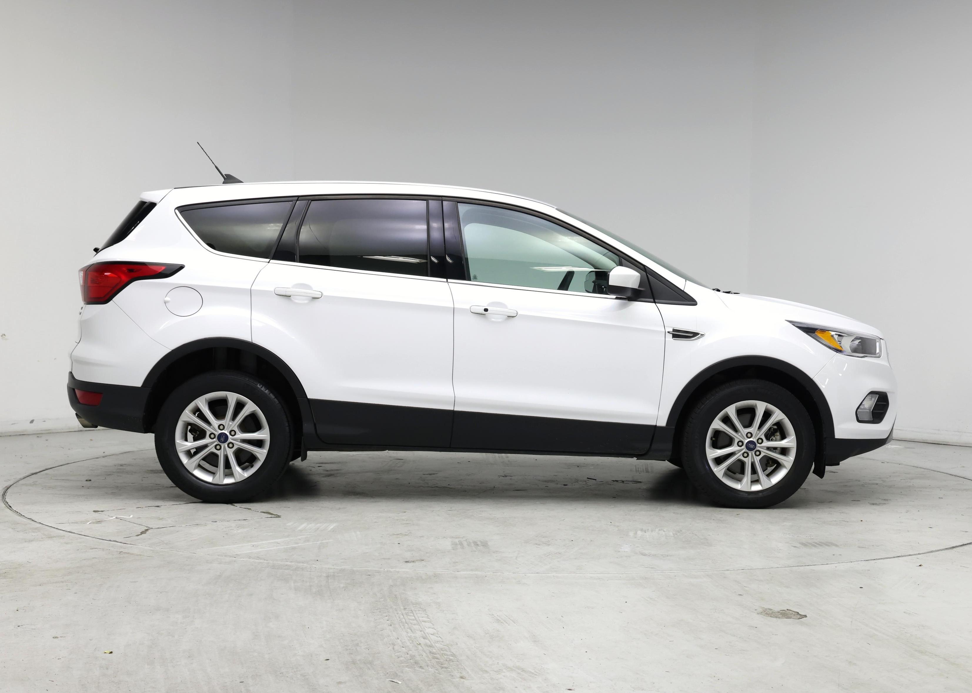 Thumbnail: 2019 Ford Escape - 7